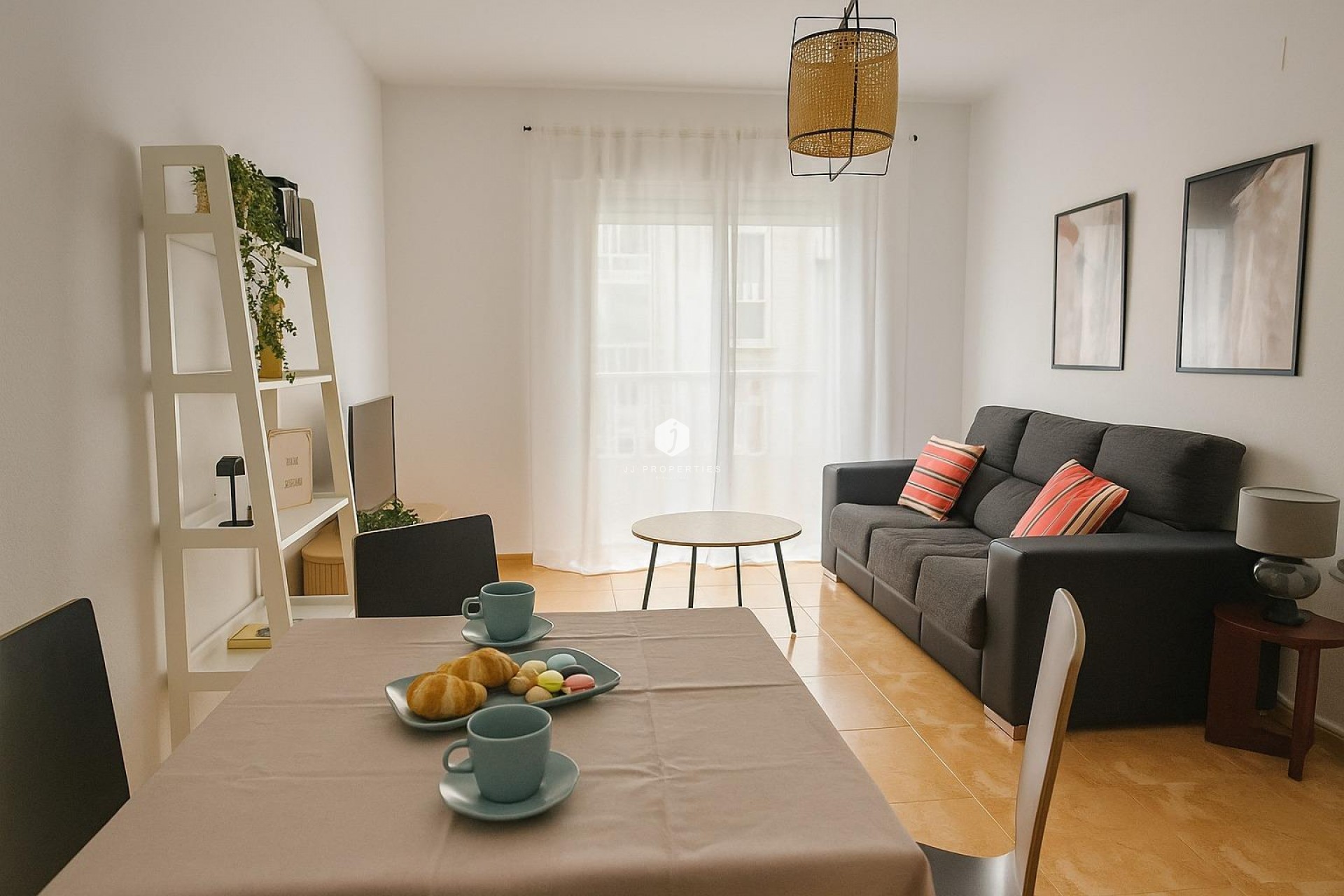 Tweedehands - Appartement / flat -
Torrevieja - Playa del Cura