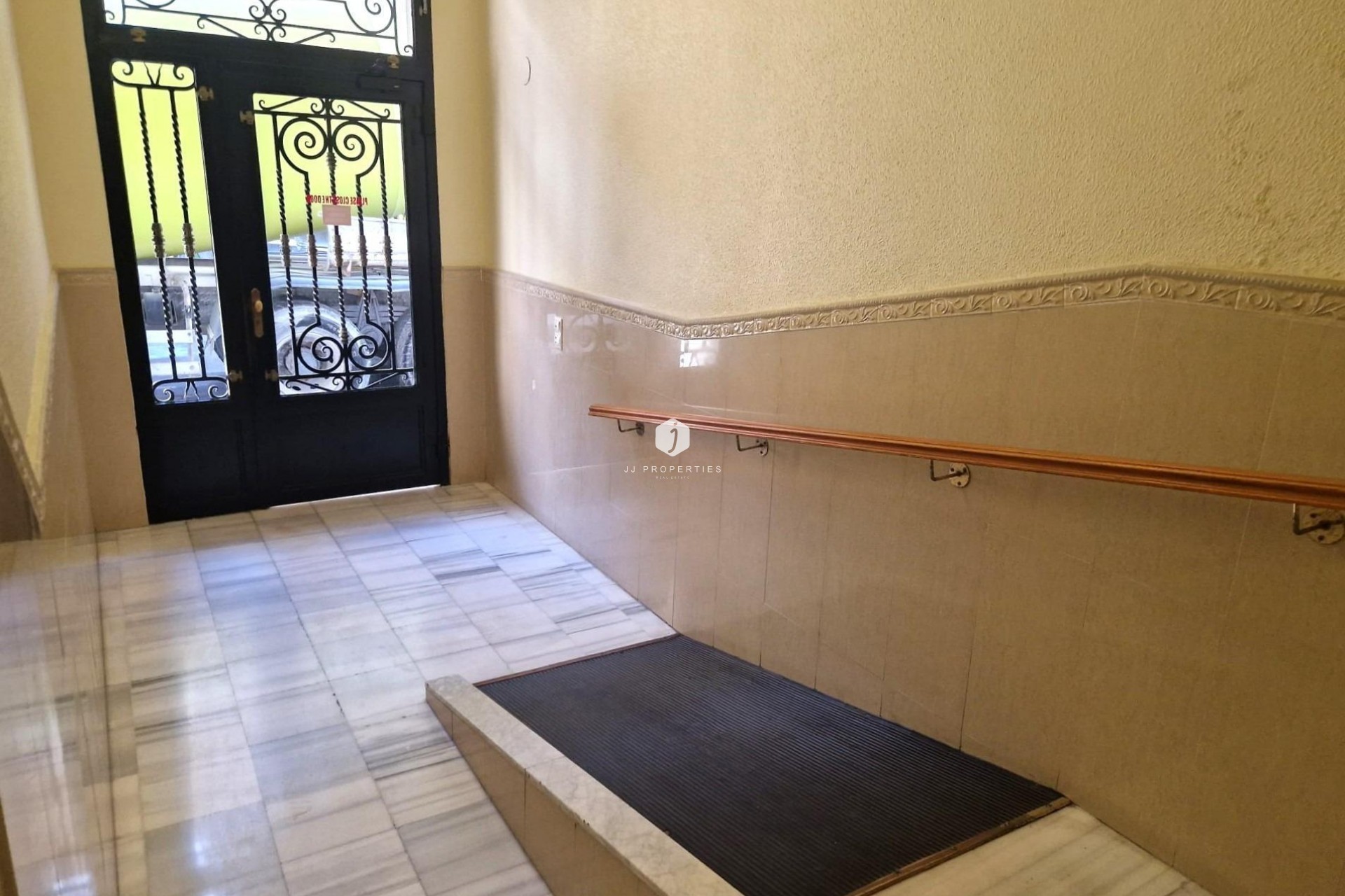 Tweedehands - Appartement / flat -
Torrevieja - Playa del Cura