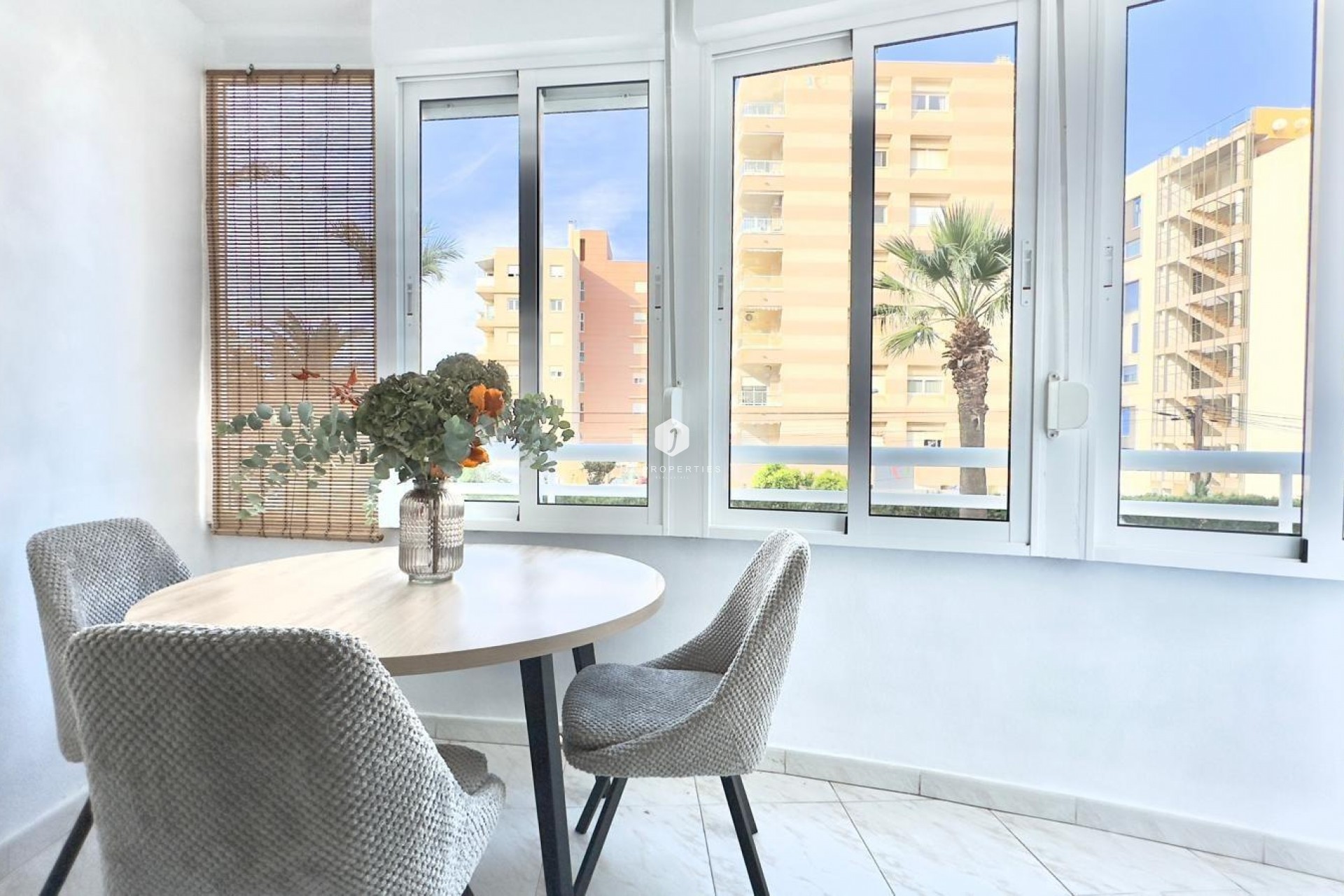 Tweedehands - Appartement / flat -
Torrevieja - Playa del Cura