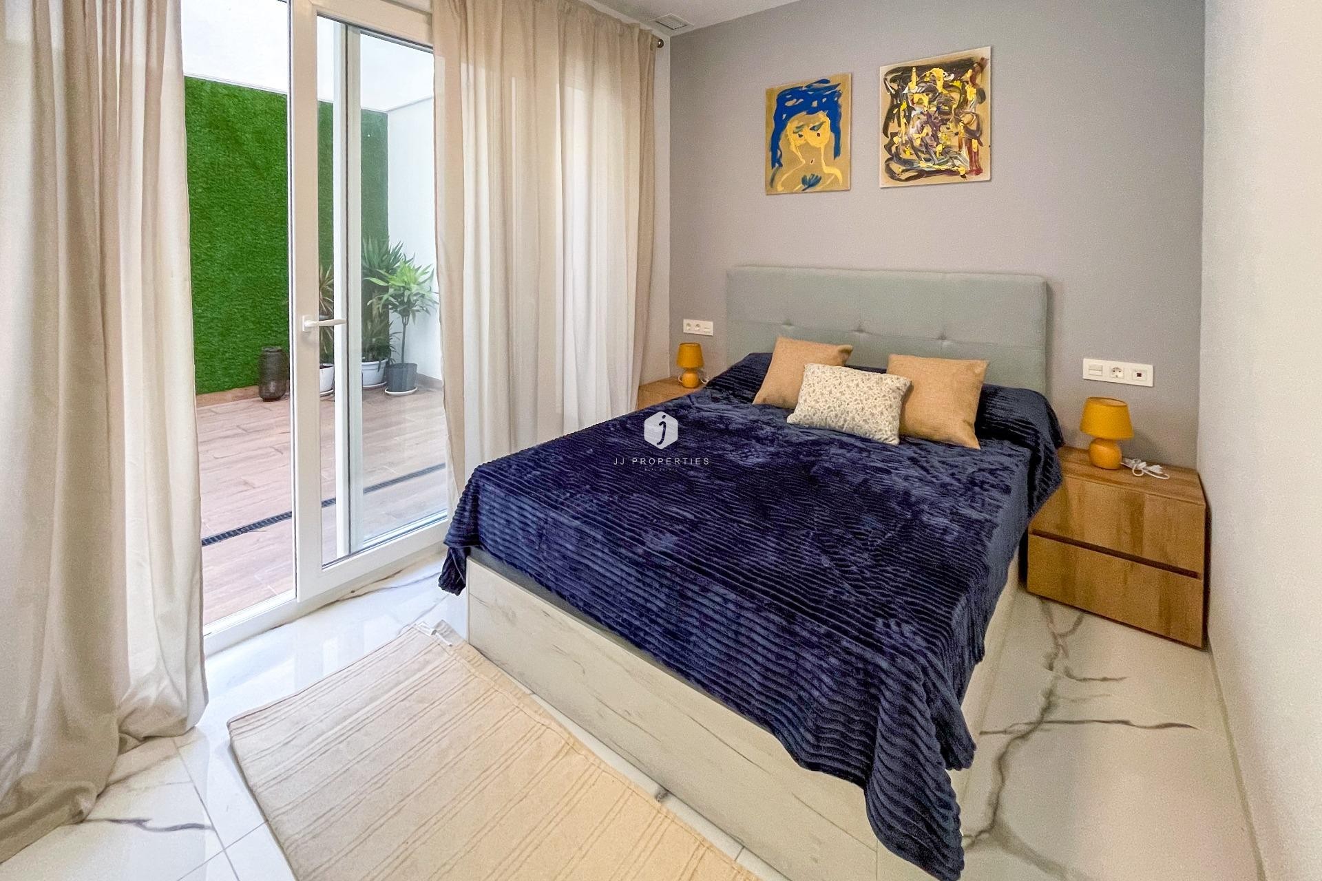 Tweedehands - Appartement / flat -
Torrevieja - Playa del Cura
