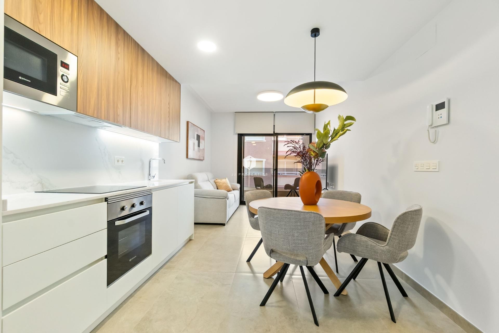 Tweedehands - Appartement / flat -
Torrevieja - Playa del Cura