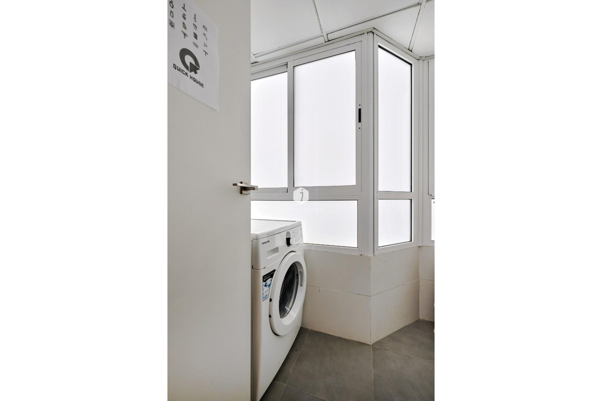 Tweedehands - Appartement / flat -
Torrevieja - Playa del Cura