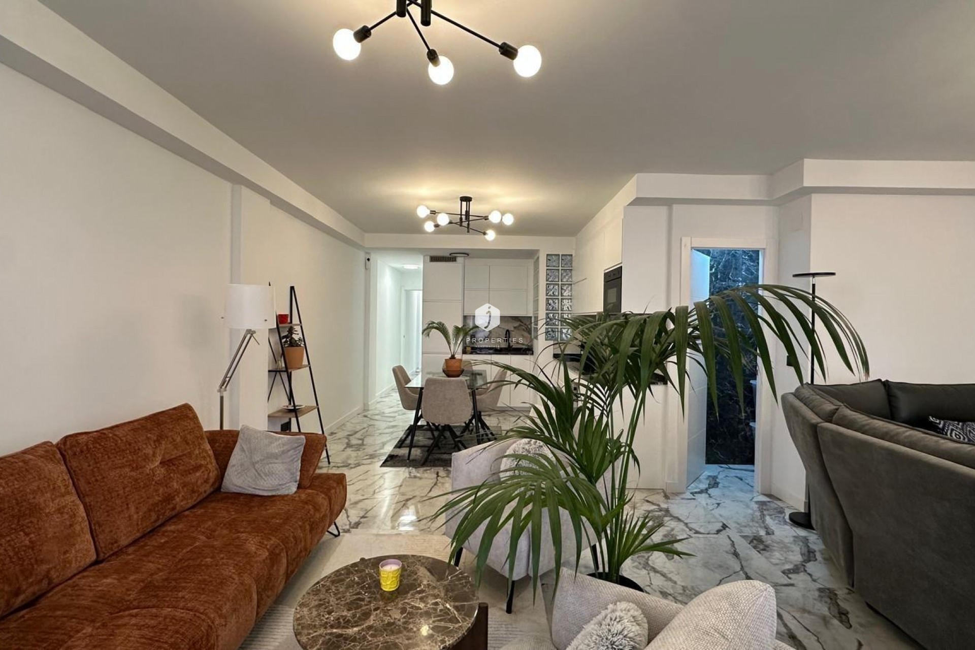 Tweedehands - Appartement / flat -
Torrevieja - Playa del Cura