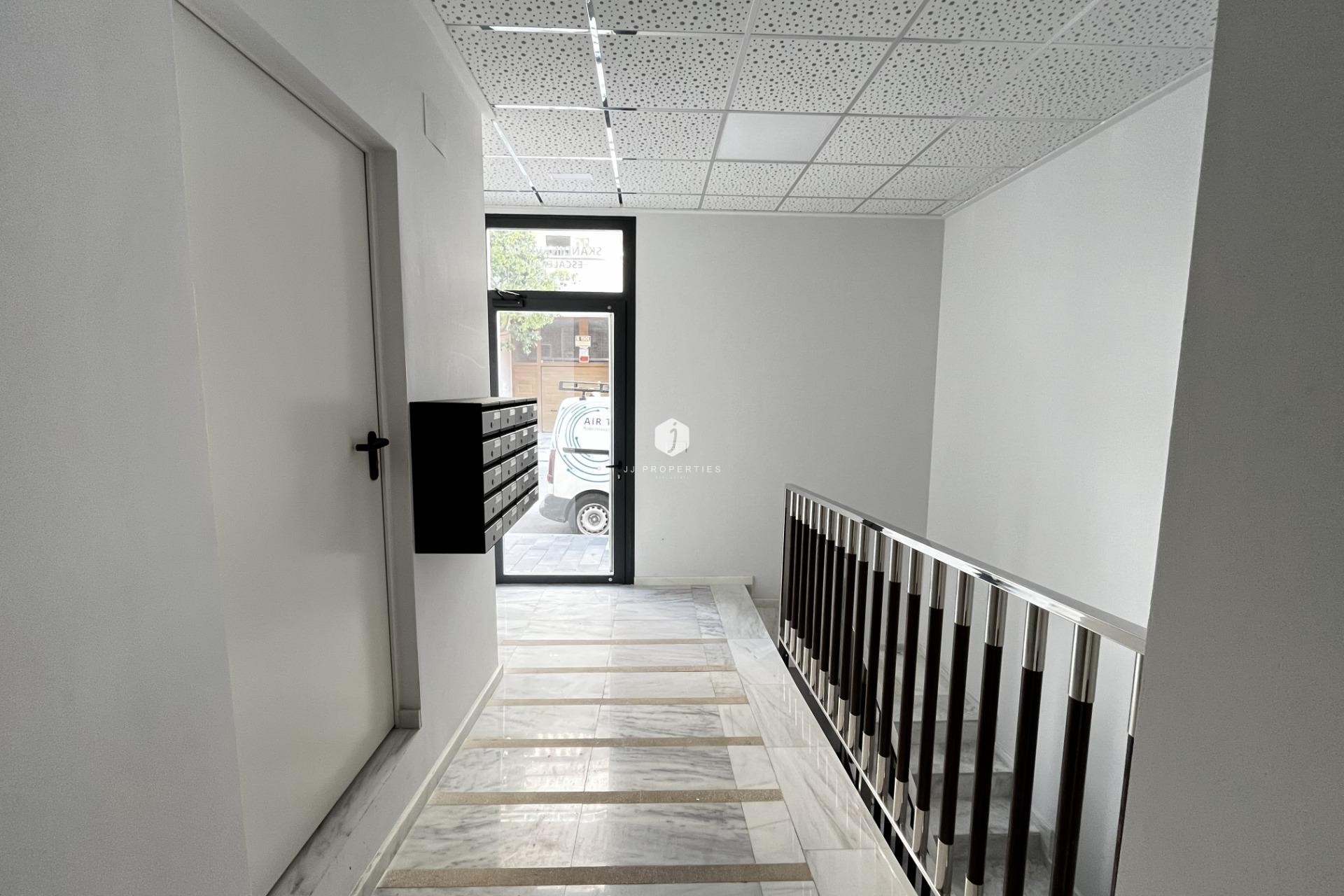 Tweedehands - Appartement / flat -
Torrevieja - Playa del Cura