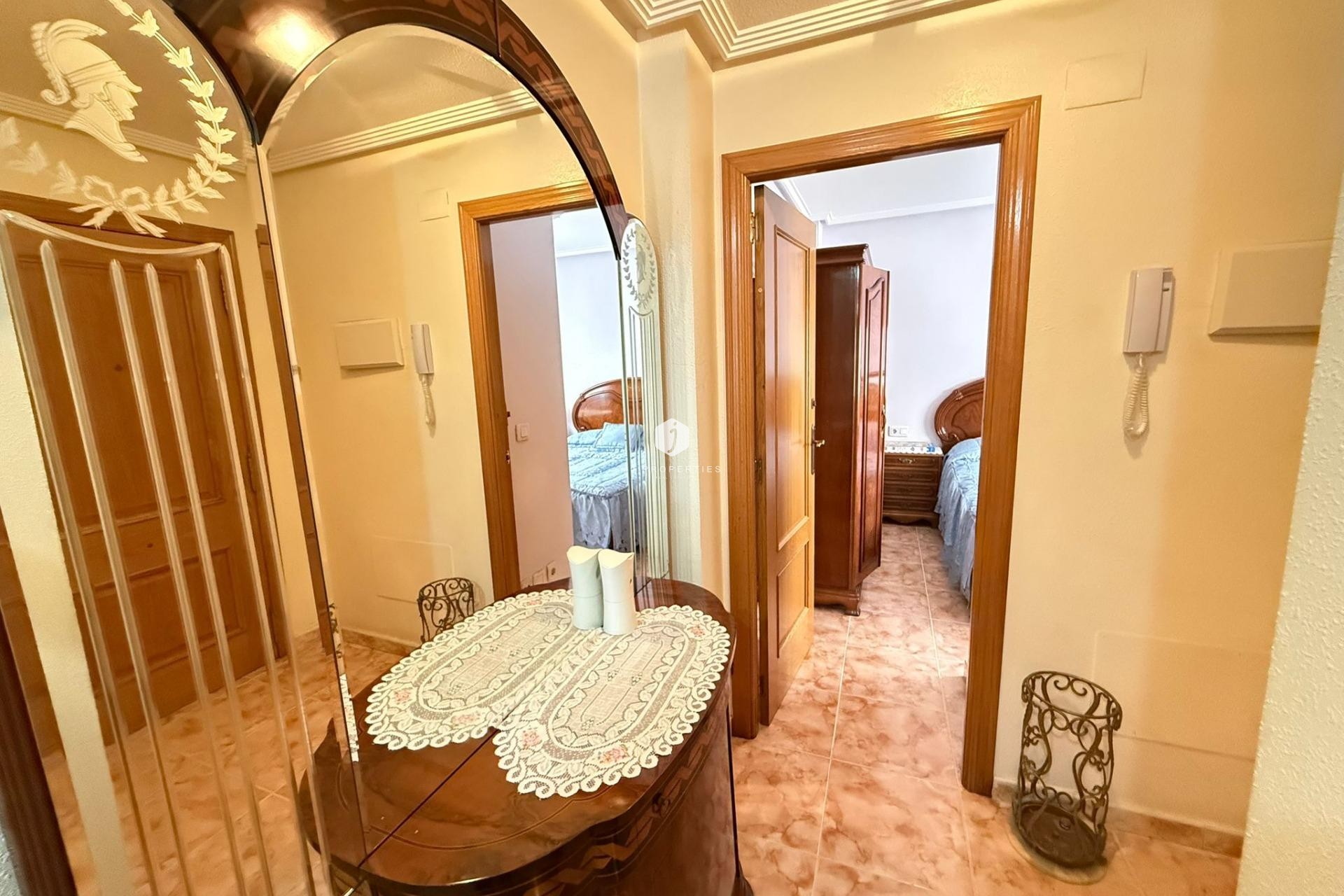 Tweedehands - Appartement / flat -
Torrevieja - Playa del Cura