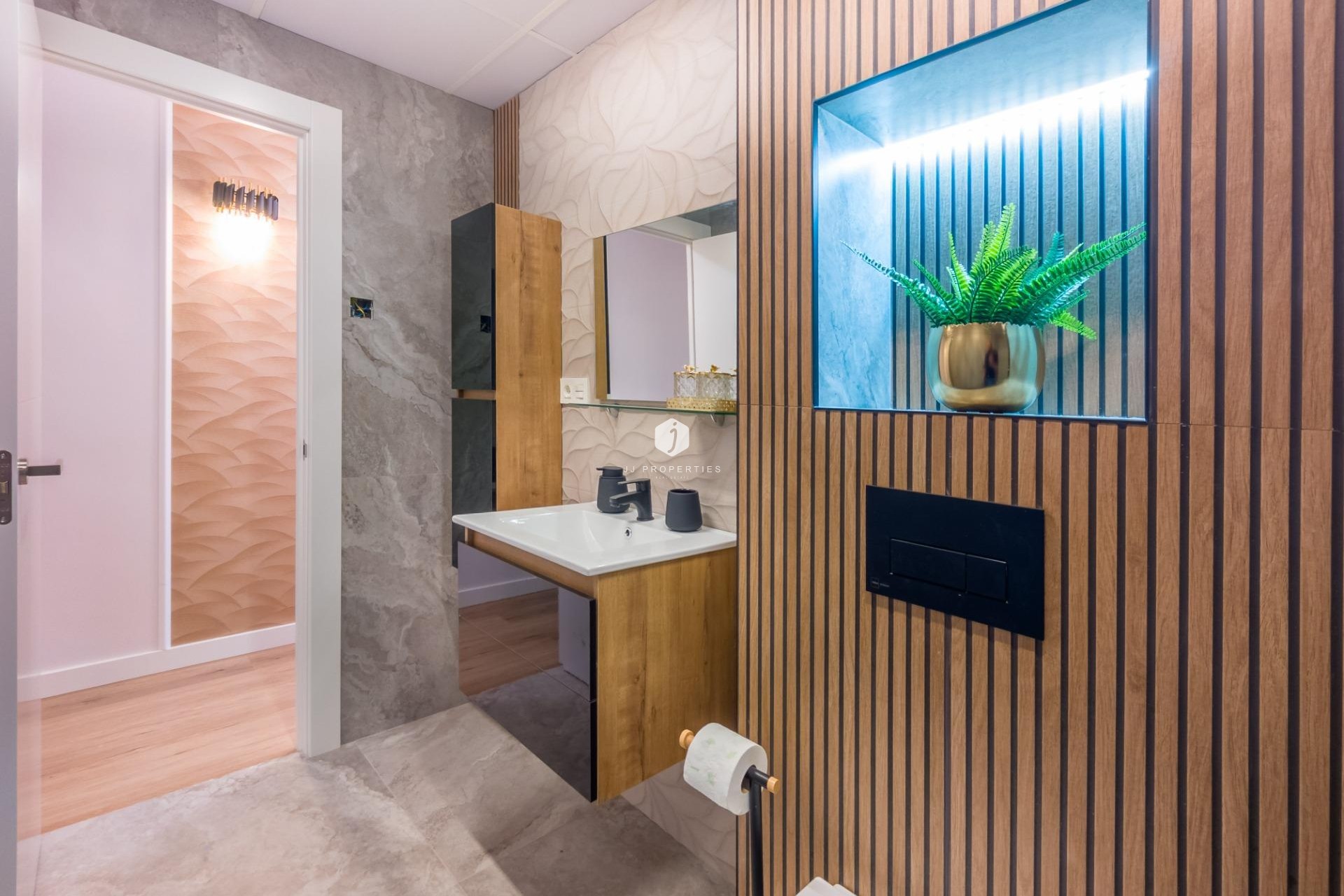 Tweedehands - Appartement / flat -
Torrevieja - Playa del Cura