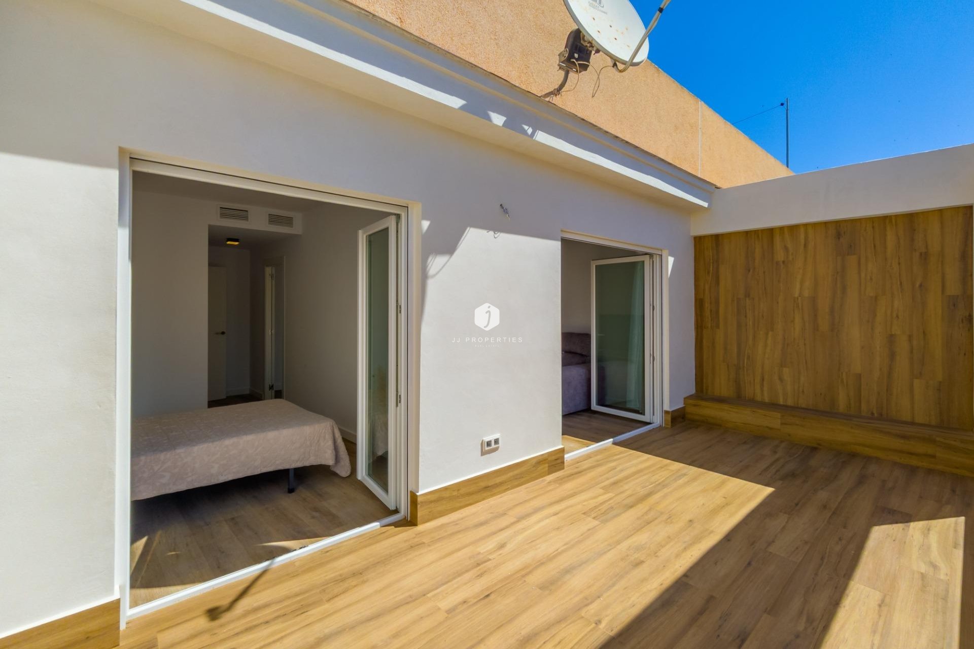 Tweedehands - Appartement / flat -
Torrevieja - Playa del Cura