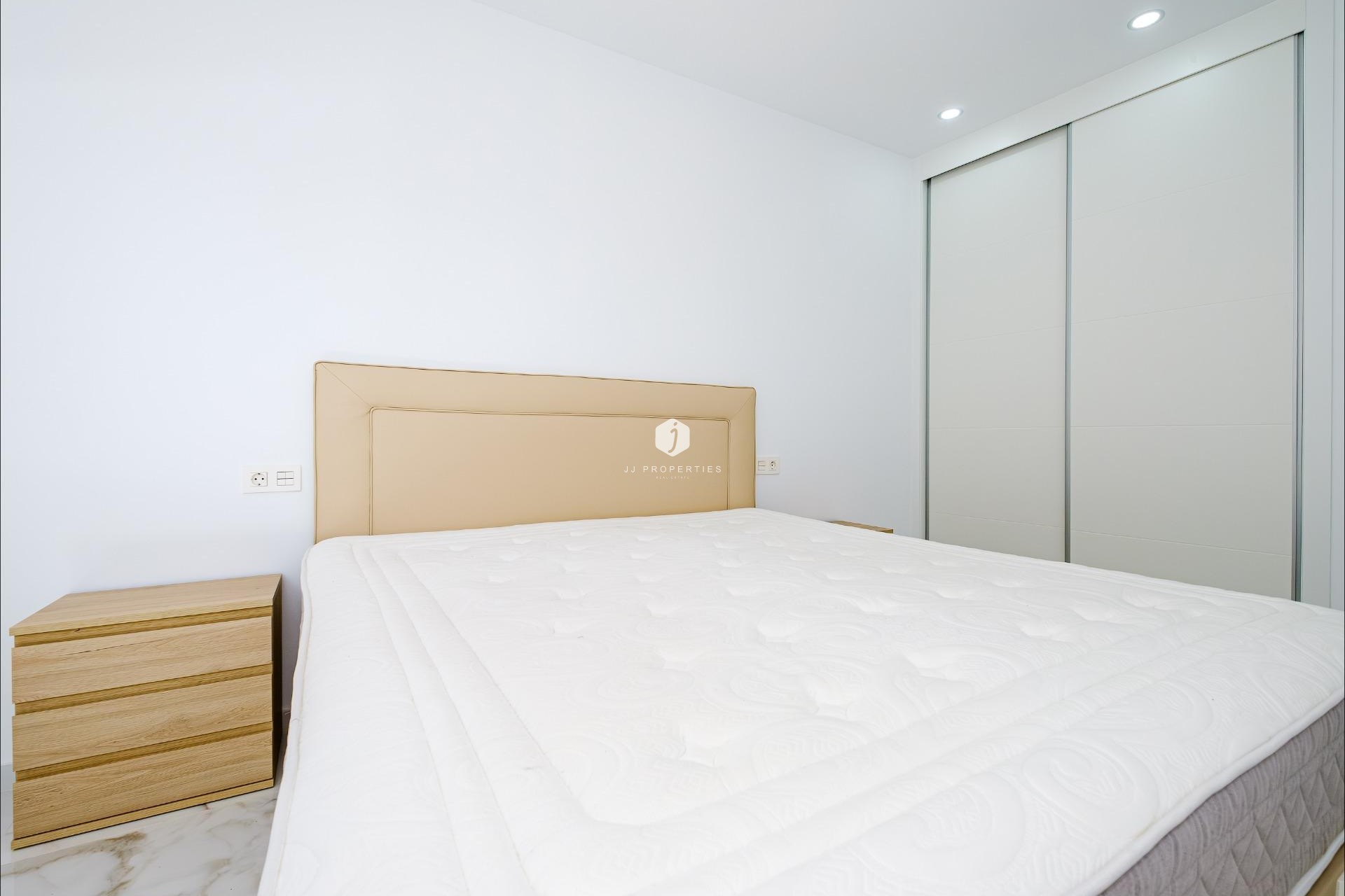 Tweedehands - Appartement / flat -
Torrevieja - Playa del Cura