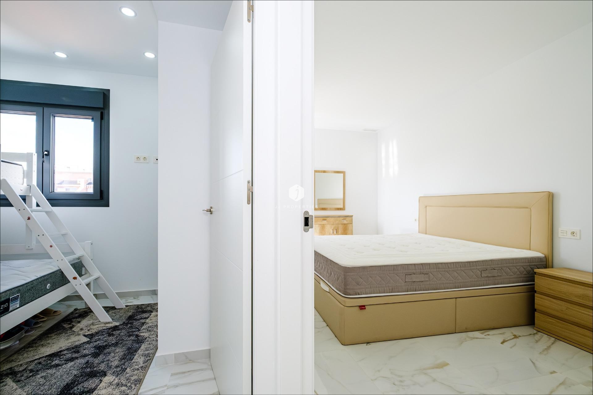Tweedehands - Appartement / flat -
Torrevieja - Playa del Cura