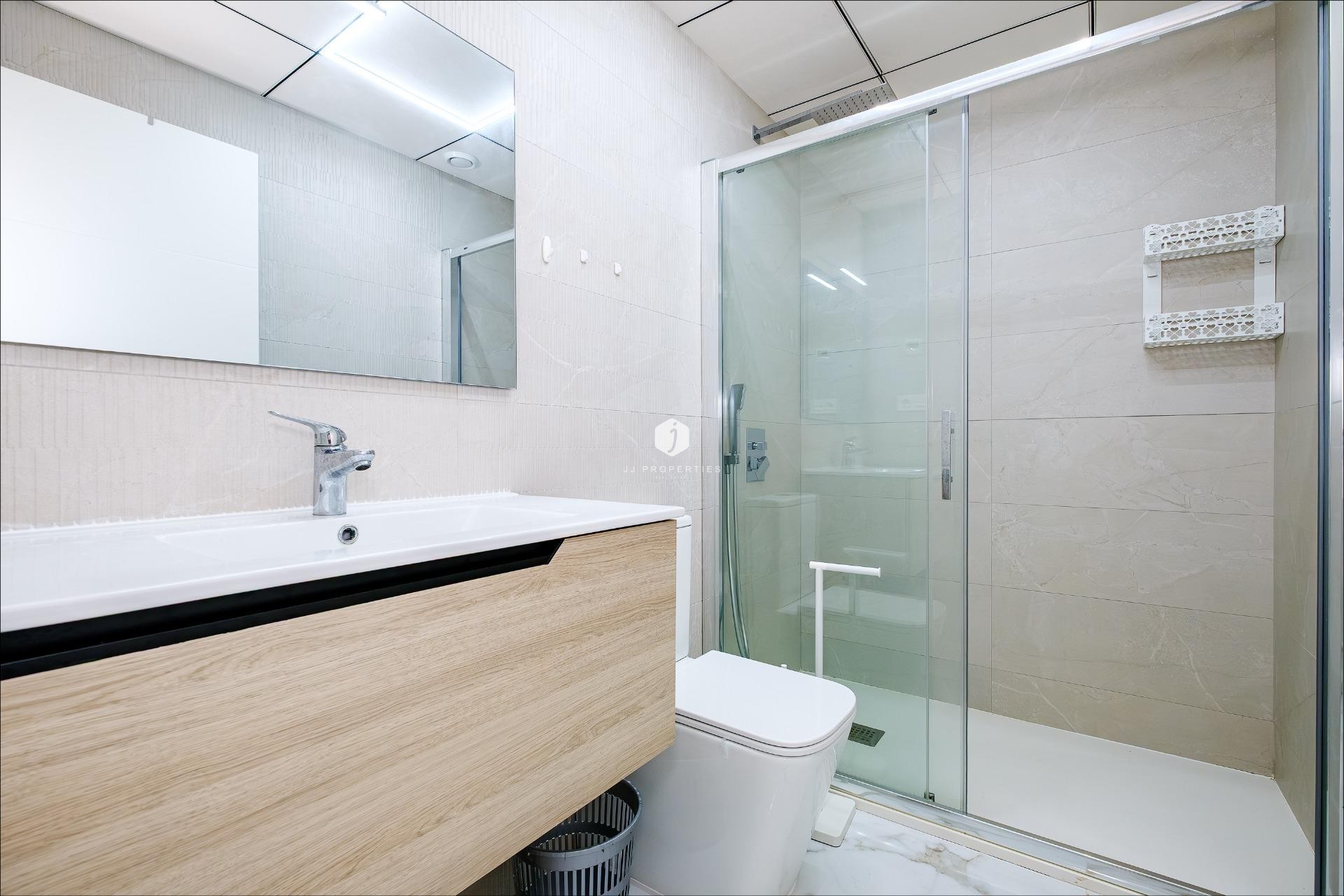 Tweedehands - Appartement / flat -
Torrevieja - Playa del Cura
