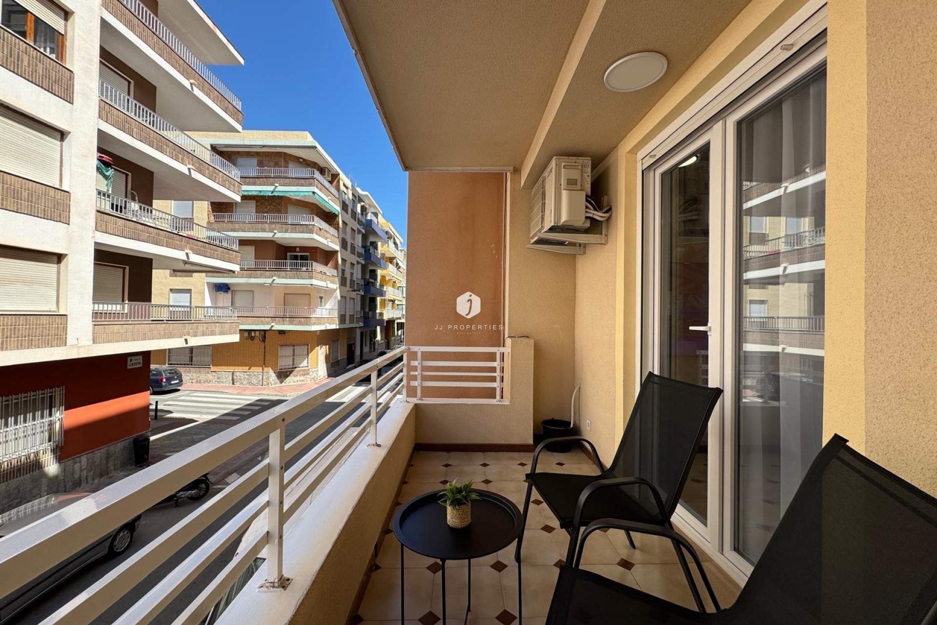 Tweedehands - Appartement / flat -
Torrevieja - Playa del Cura