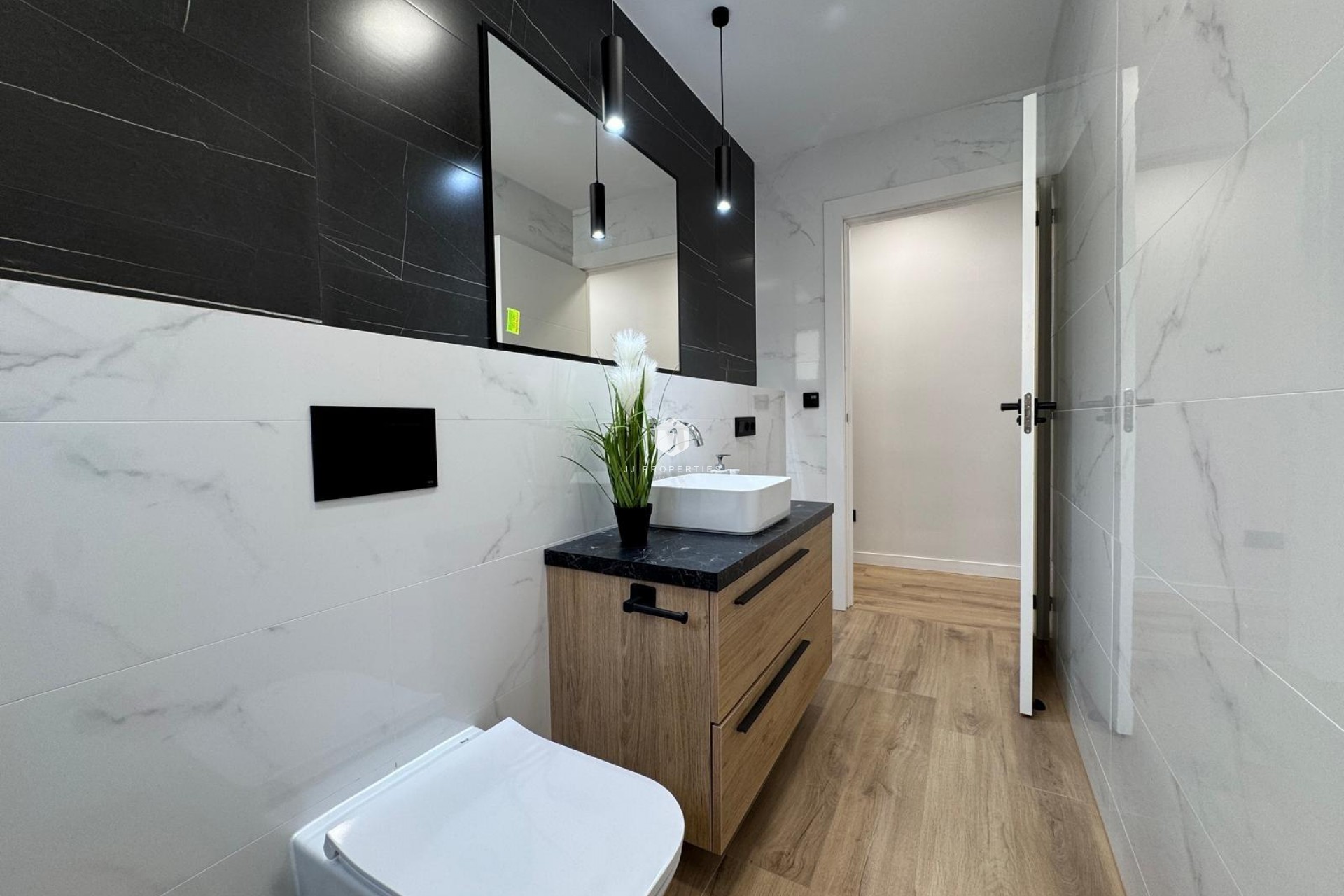Tweedehands - Appartement / flat -
Torrevieja - Playa del Cura