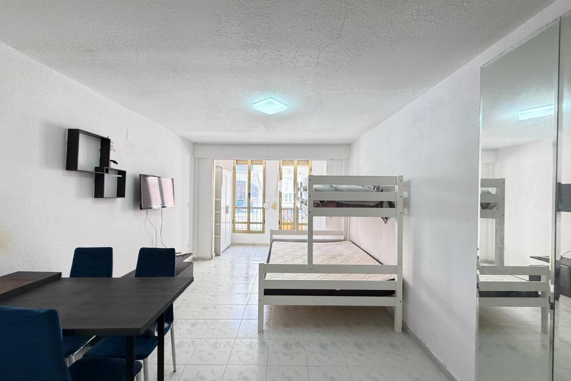 Tweedehands - Appartement / flat -
Torrevieja - Playa del Cura