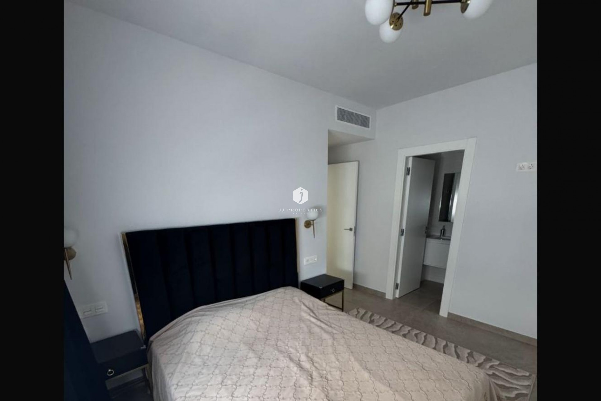 Tweedehands - Appartement / flat -
Torrevieja - Playa del Cura