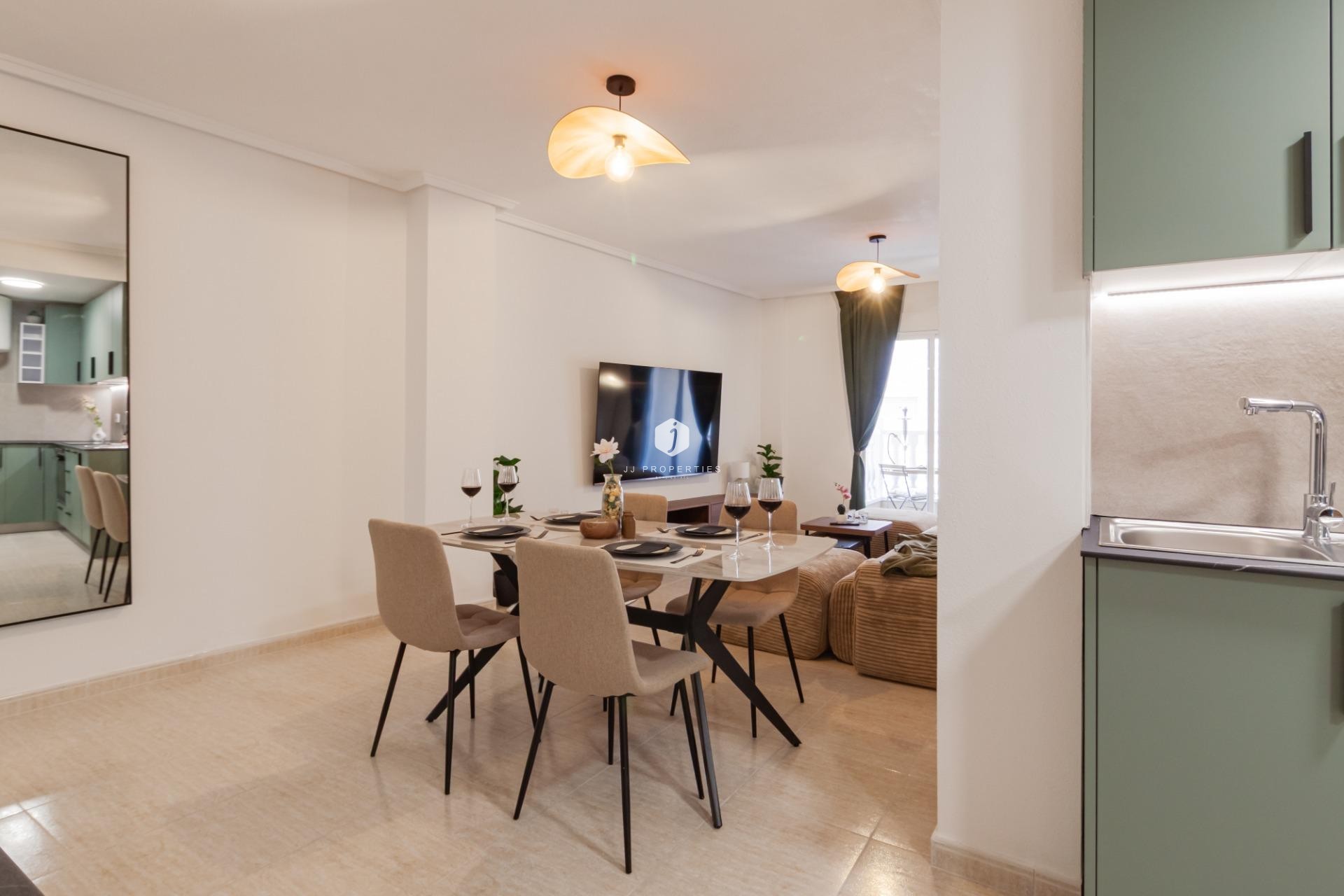 Tweedehands - Appartement / flat -
Torrevieja - Playa del Cura