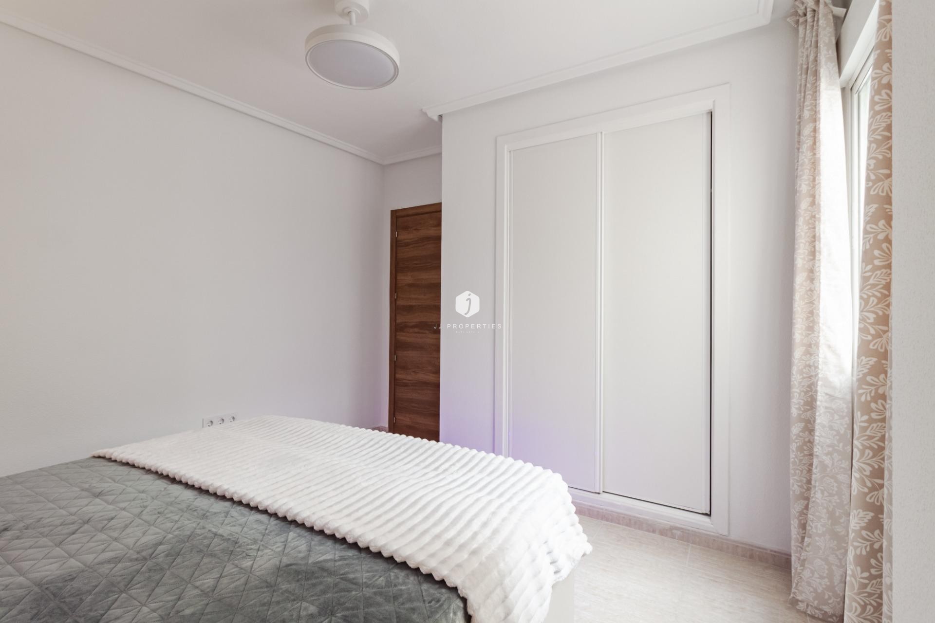 Tweedehands - Appartement / flat -
Torrevieja - Playa del Cura
