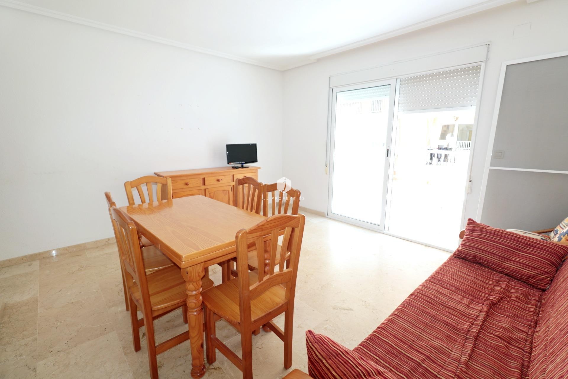 Tweedehands - Appartement / flat -
Torrevieja - Playa del Cura