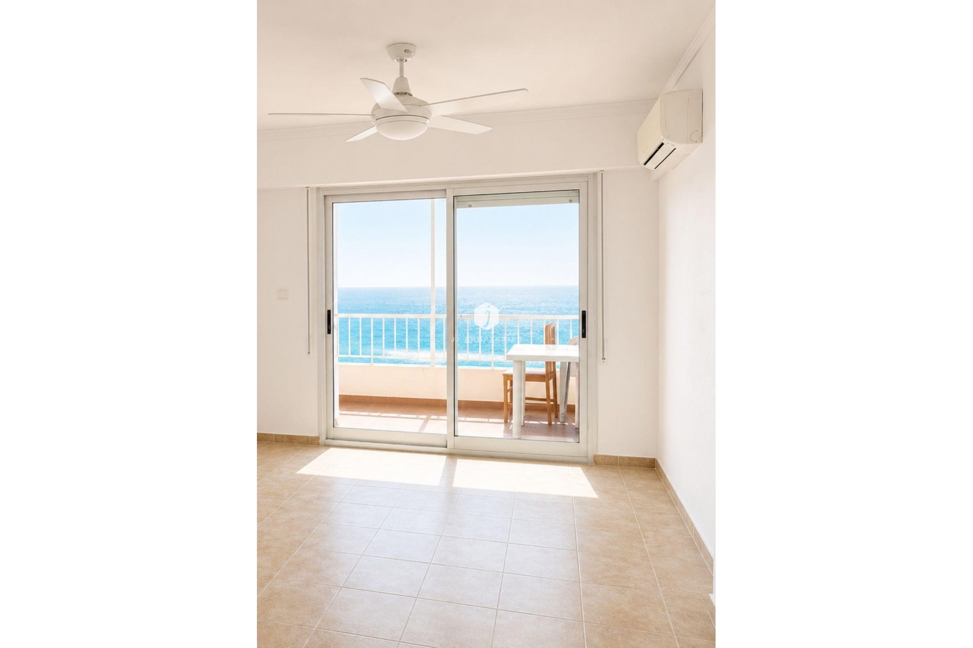Tweedehands - Appartement / flat -
Torrevieja - Playa del Cura