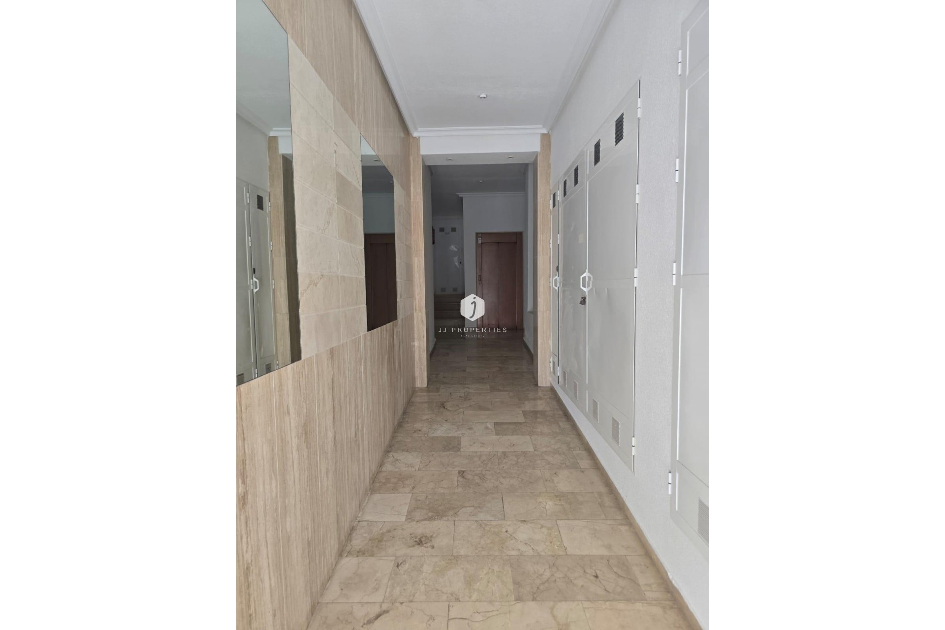 Tweedehands - Appartement / flat -
Torrevieja - Playa del Cura