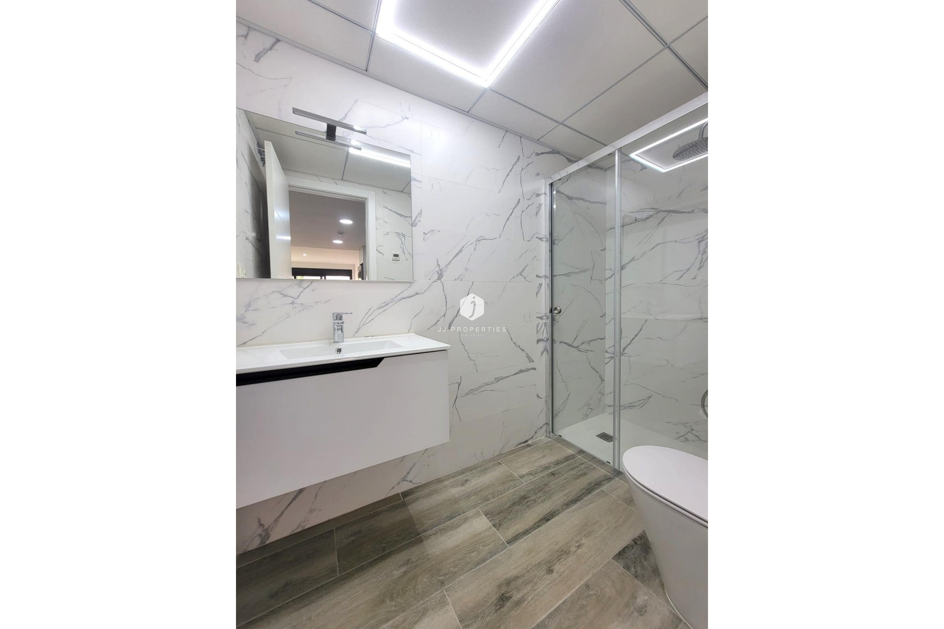 Tweedehands - Appartement / flat -
Torrevieja - Playa del Cura
