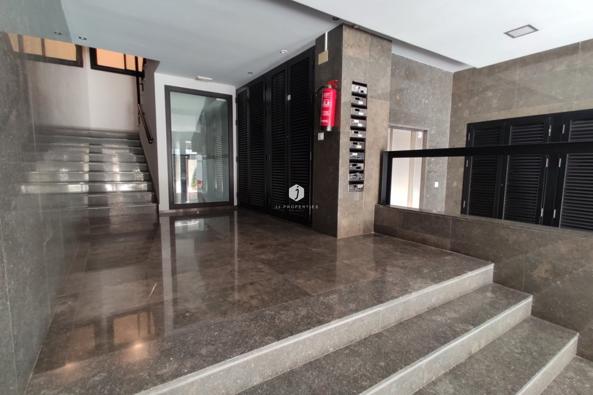 Tweedehands - Appartement / flat -
Torrevieja - Puerto