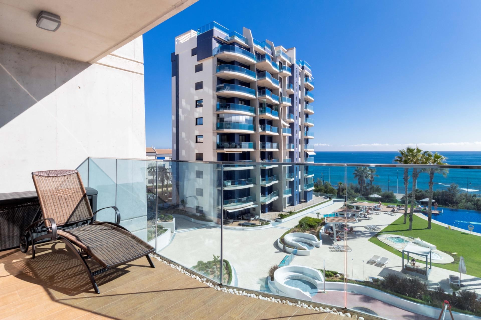 Tweedehands - Appartement / flat -
Torrevieja - Punta prima