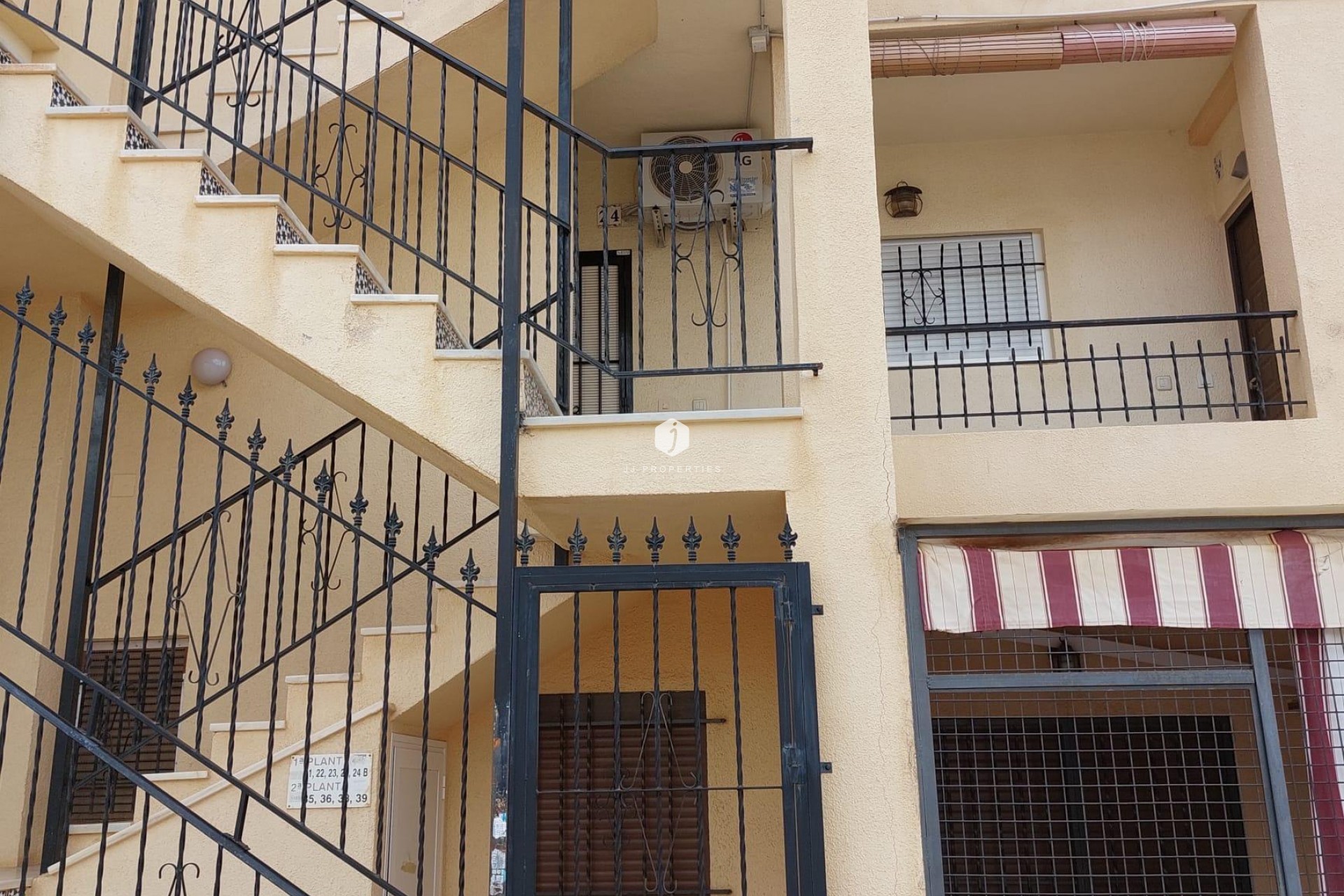 Tweedehands - Appartement / flat -
Torrevieja - Punta prima