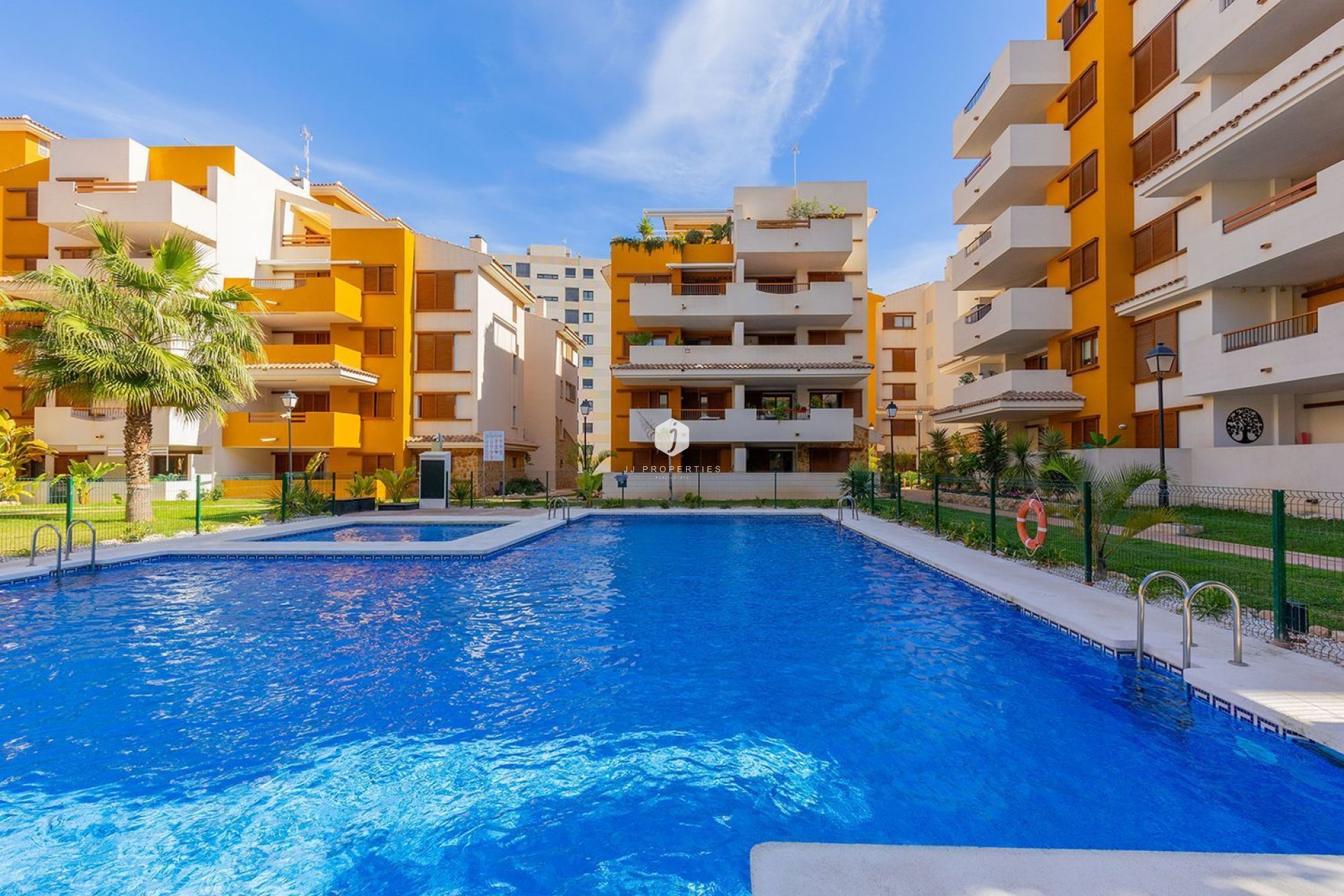 Tweedehands - Appartement / flat -
Torrevieja - Punta prima