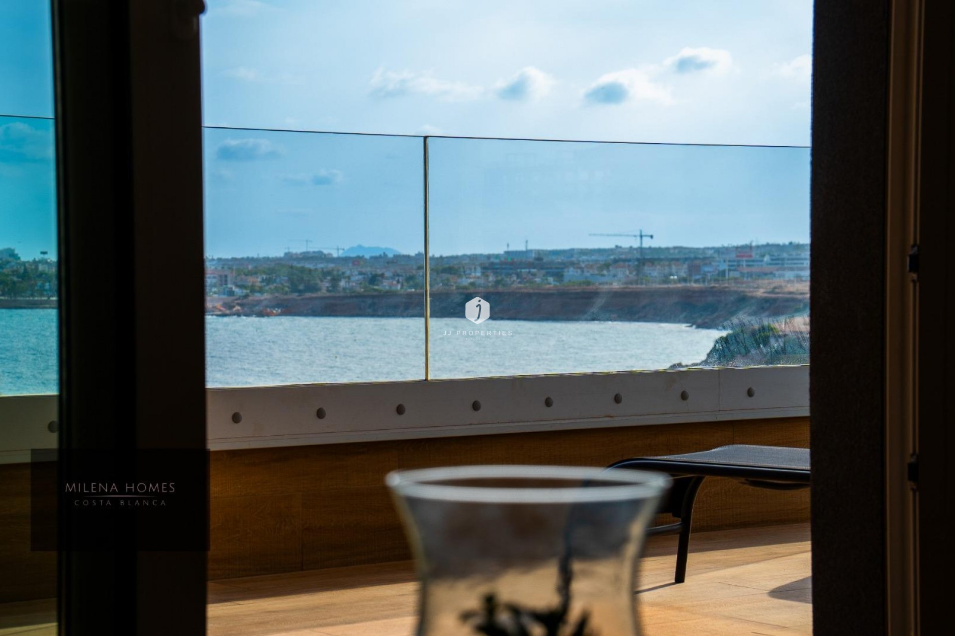 Tweedehands - Appartement / flat -
Torrevieja - Punta prima