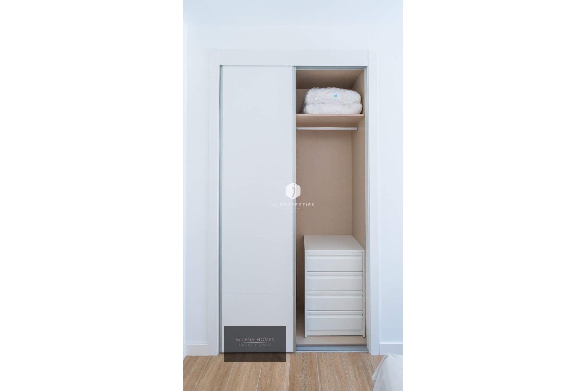 Tweedehands - Appartement / flat -
Torrevieja - Punta prima