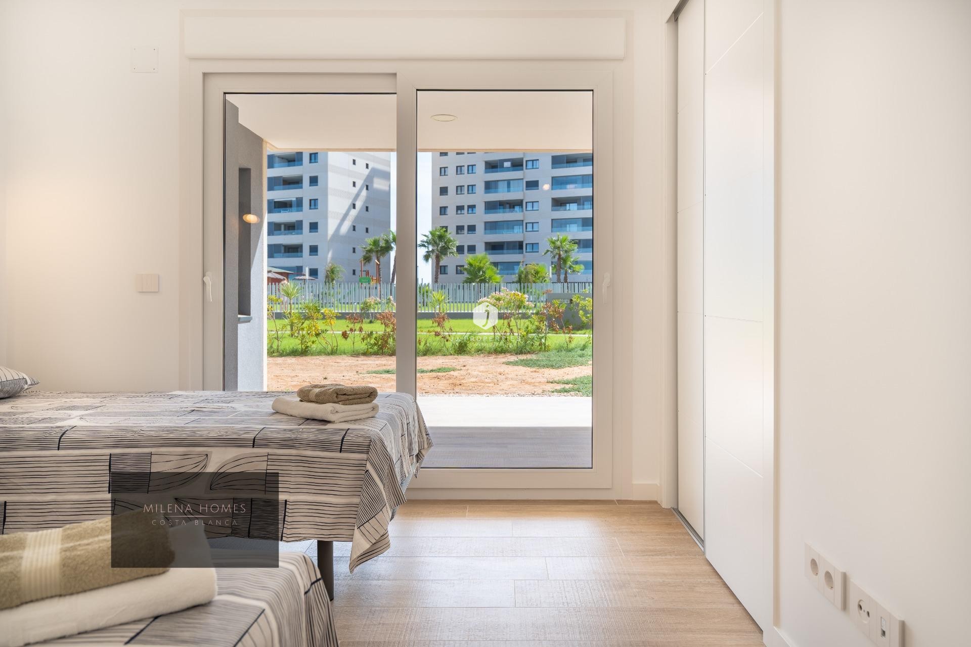 Tweedehands - Appartement / flat -
Torrevieja - Punta prima