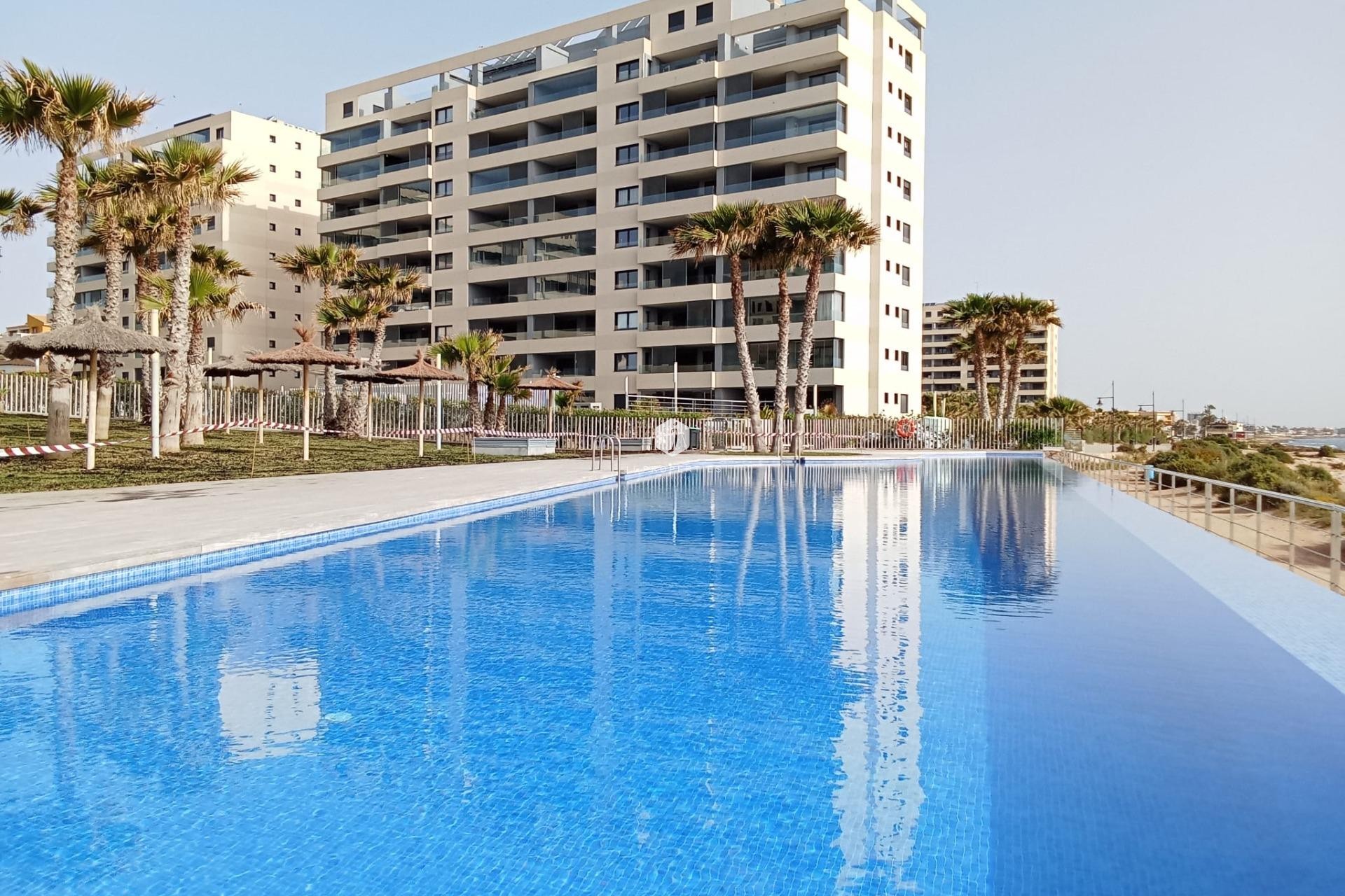 Tweedehands - Appartement / flat -
Torrevieja - Punta prima