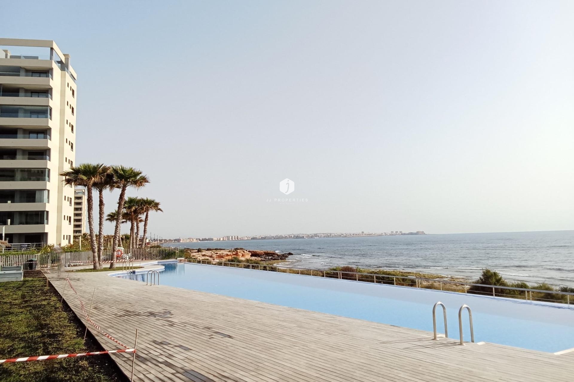 Tweedehands - Appartement / flat -
Torrevieja - Punta prima
