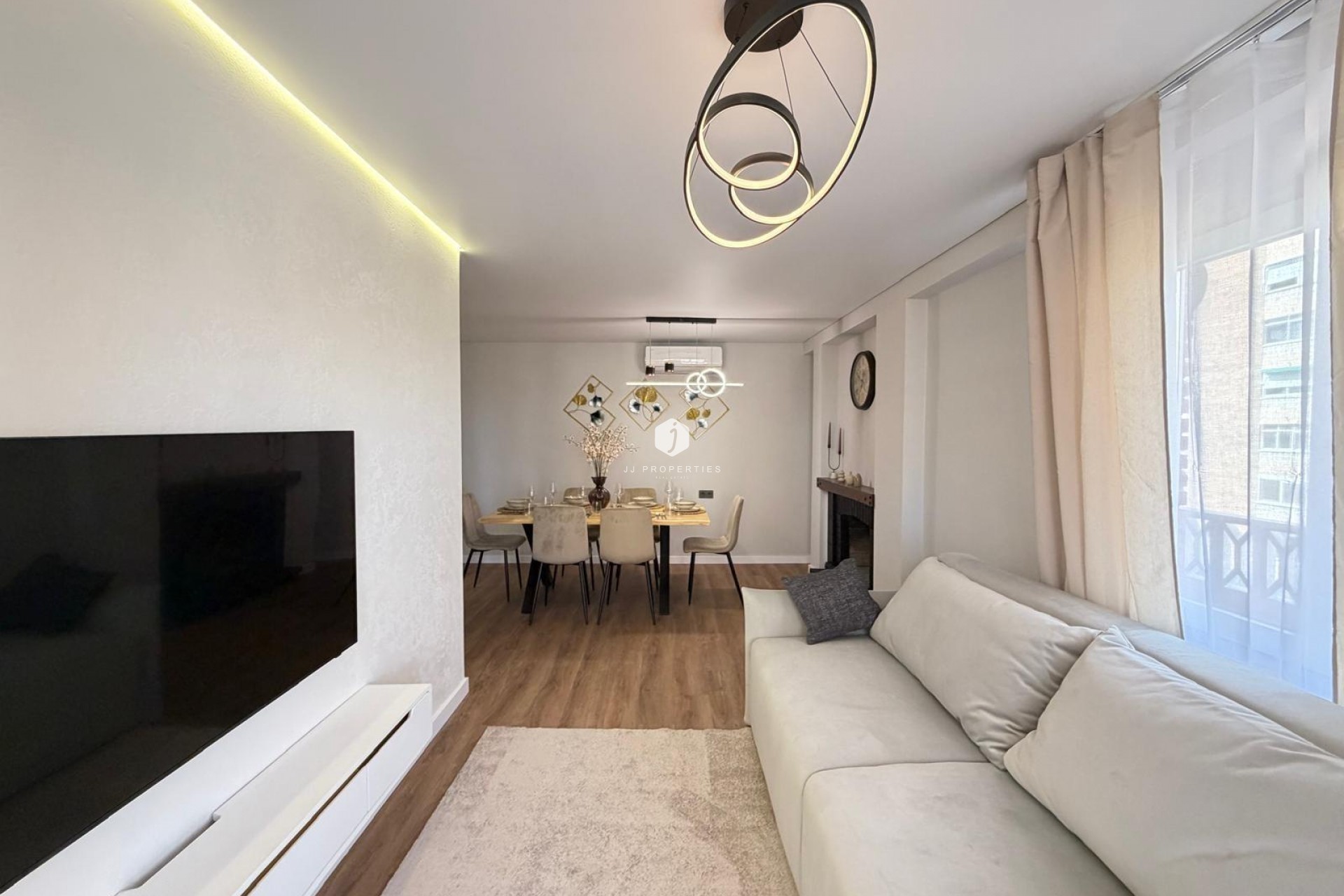 Tweedehands - Appartement / flat -
Torrevieja - Punta prima