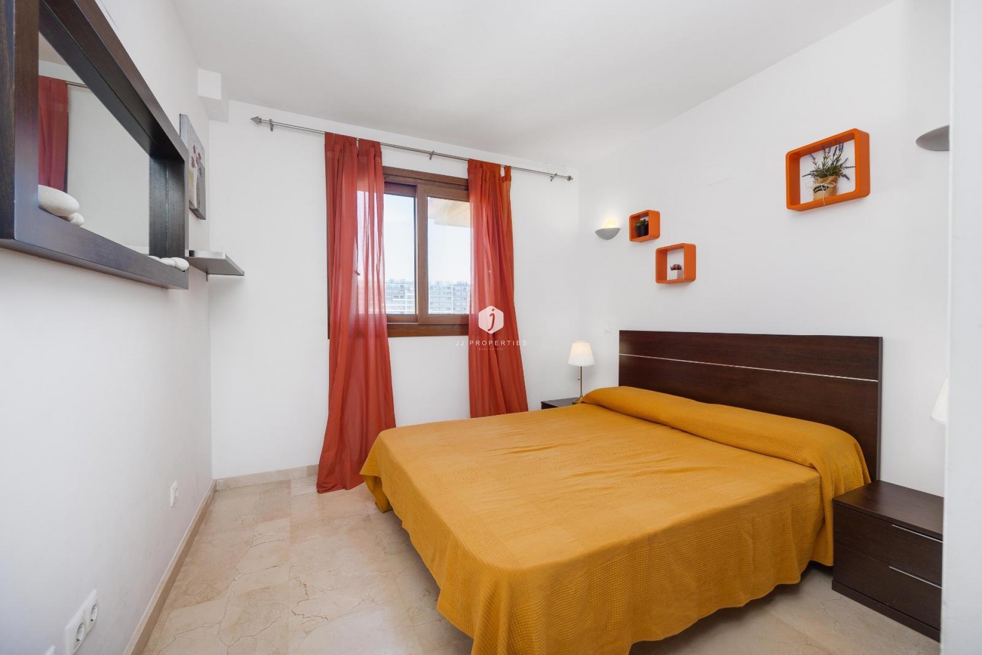 Tweedehands - Appartement / flat -
Torrevieja - Punta prima