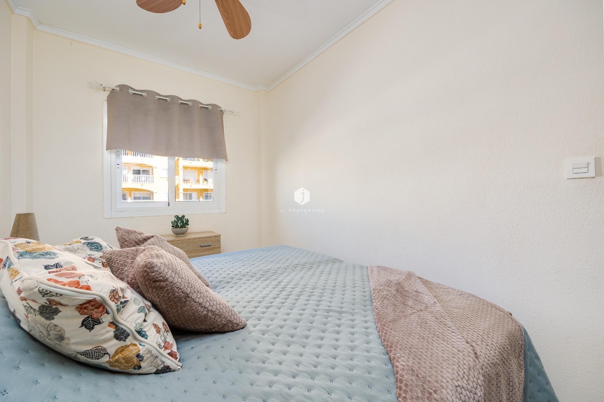 Tweedehands - Appartement / flat -
Torrevieja - Torreblanca