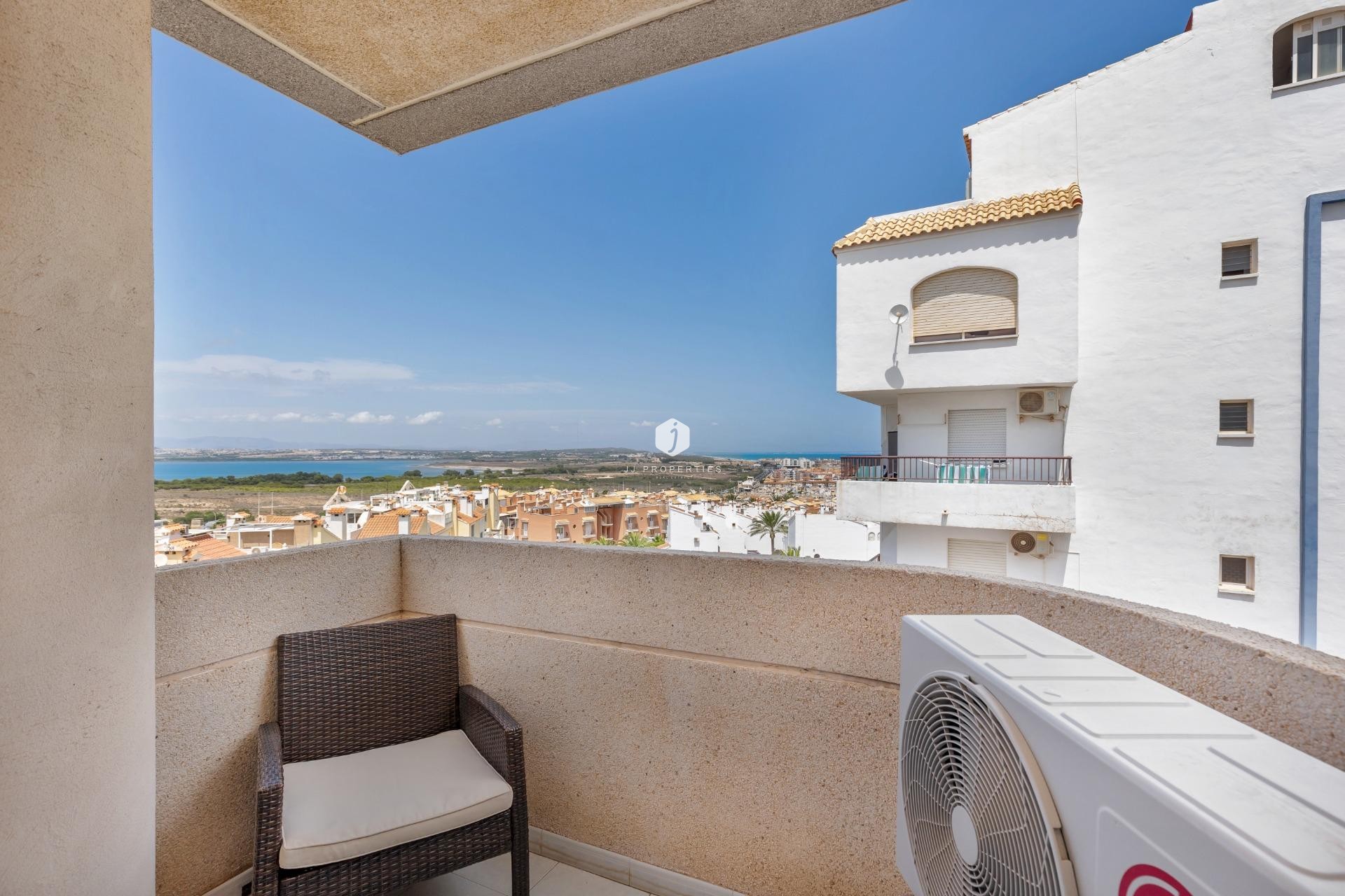 Tweedehands - Appartement / flat -
Torrevieja - Torreblanca