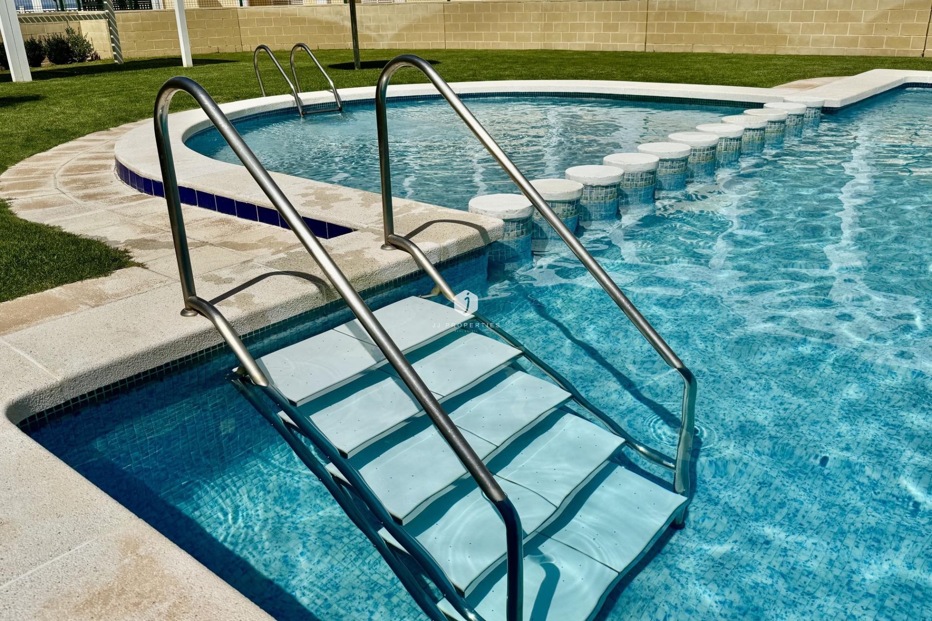 Tweedehands - Appartement / flat -
Torrevieja - Torreblanca