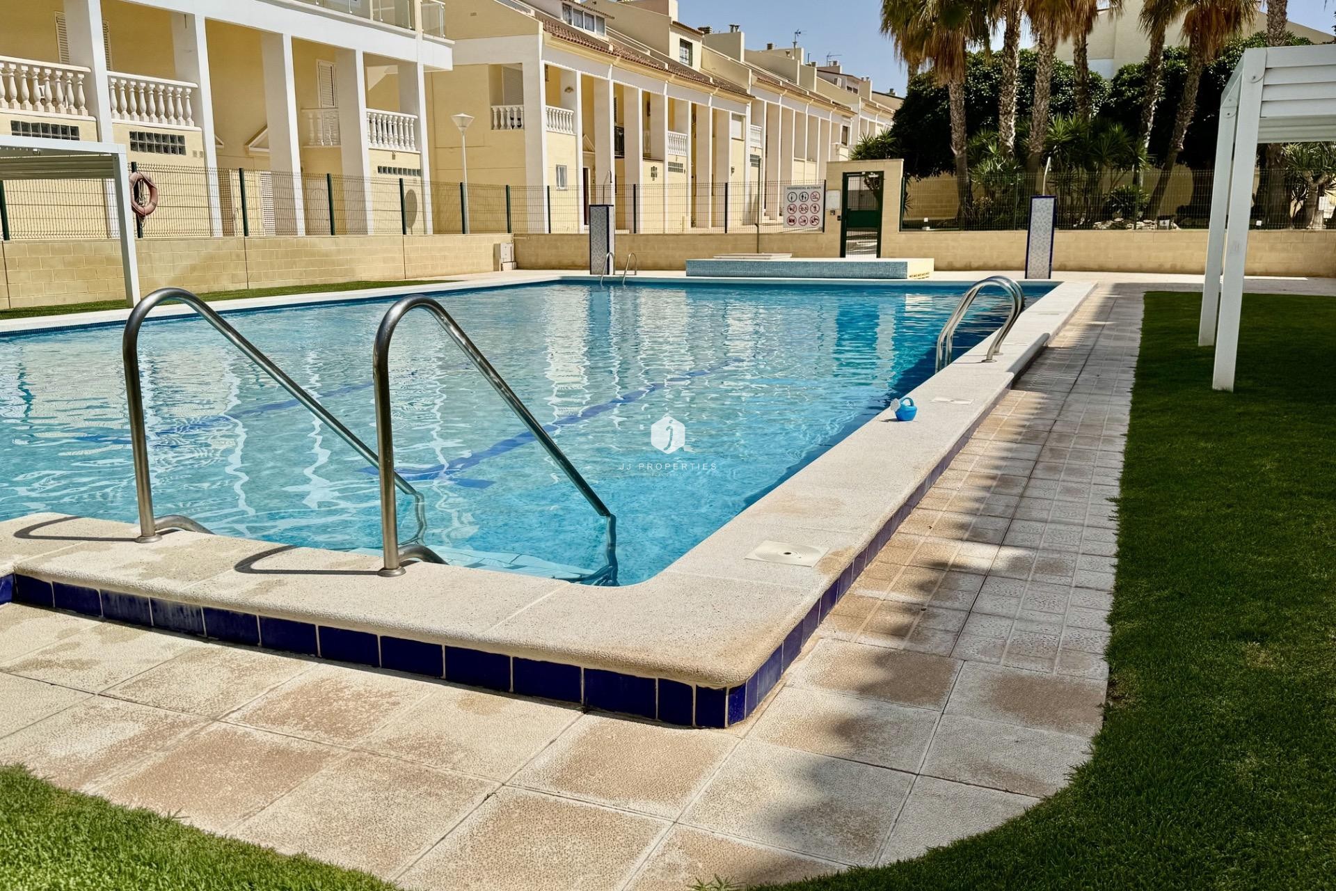Tweedehands - Appartement / flat -
Torrevieja - Torreblanca