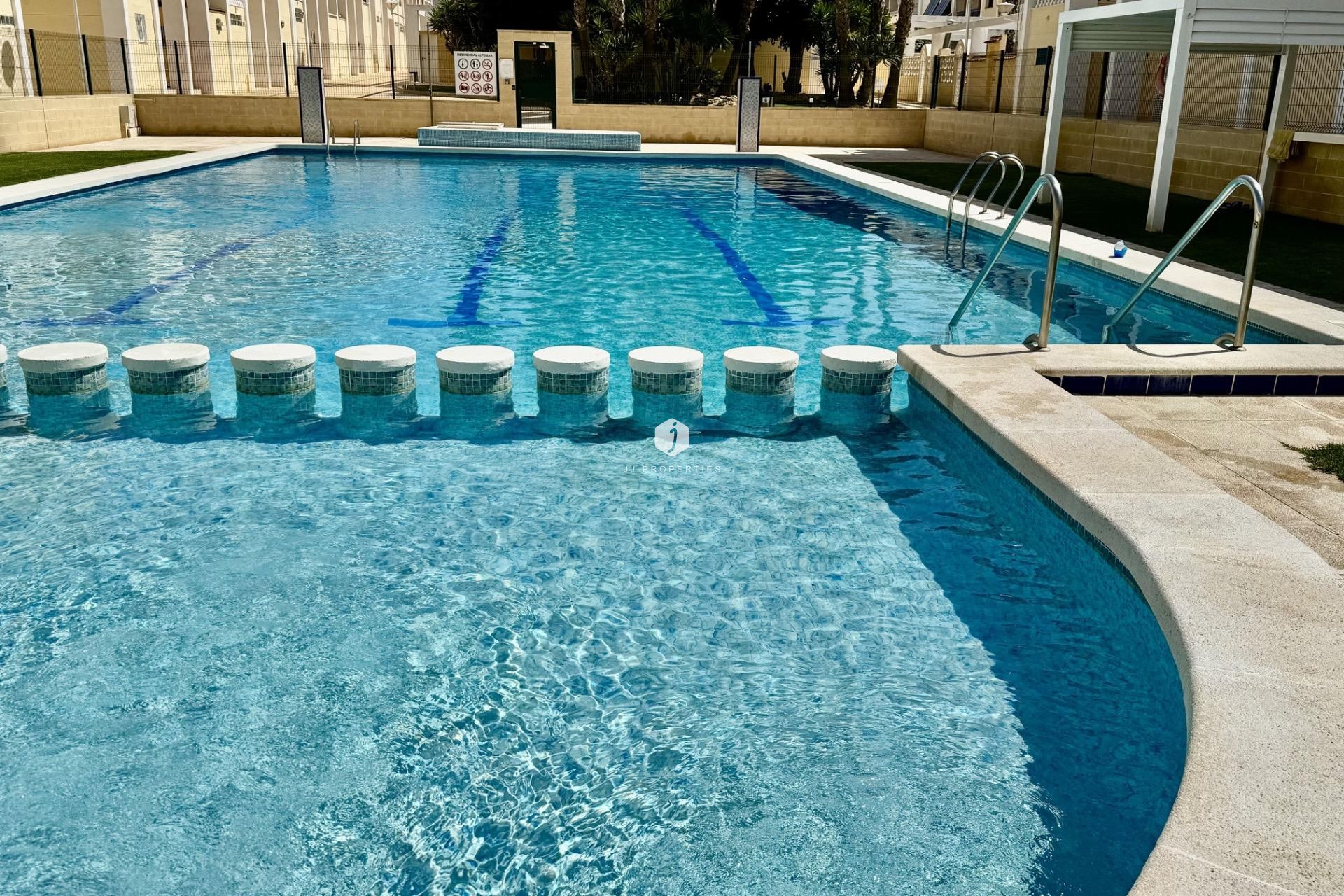 Tweedehands - Appartement / flat -
Torrevieja - Torreblanca