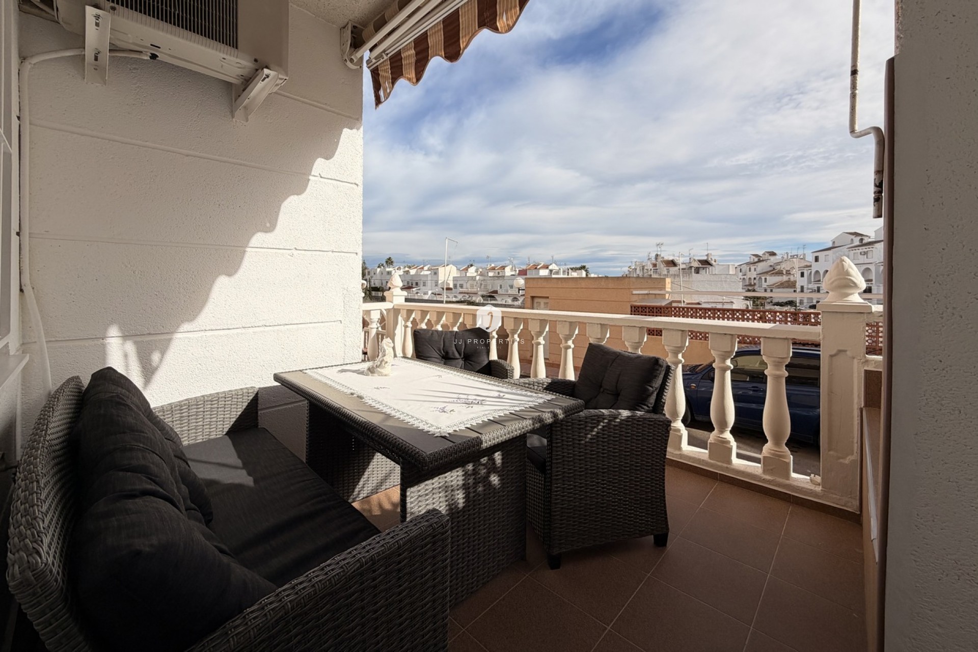 Tweedehands - Appartement / flat -
Torrevieja - Urb. Calas Blancas III