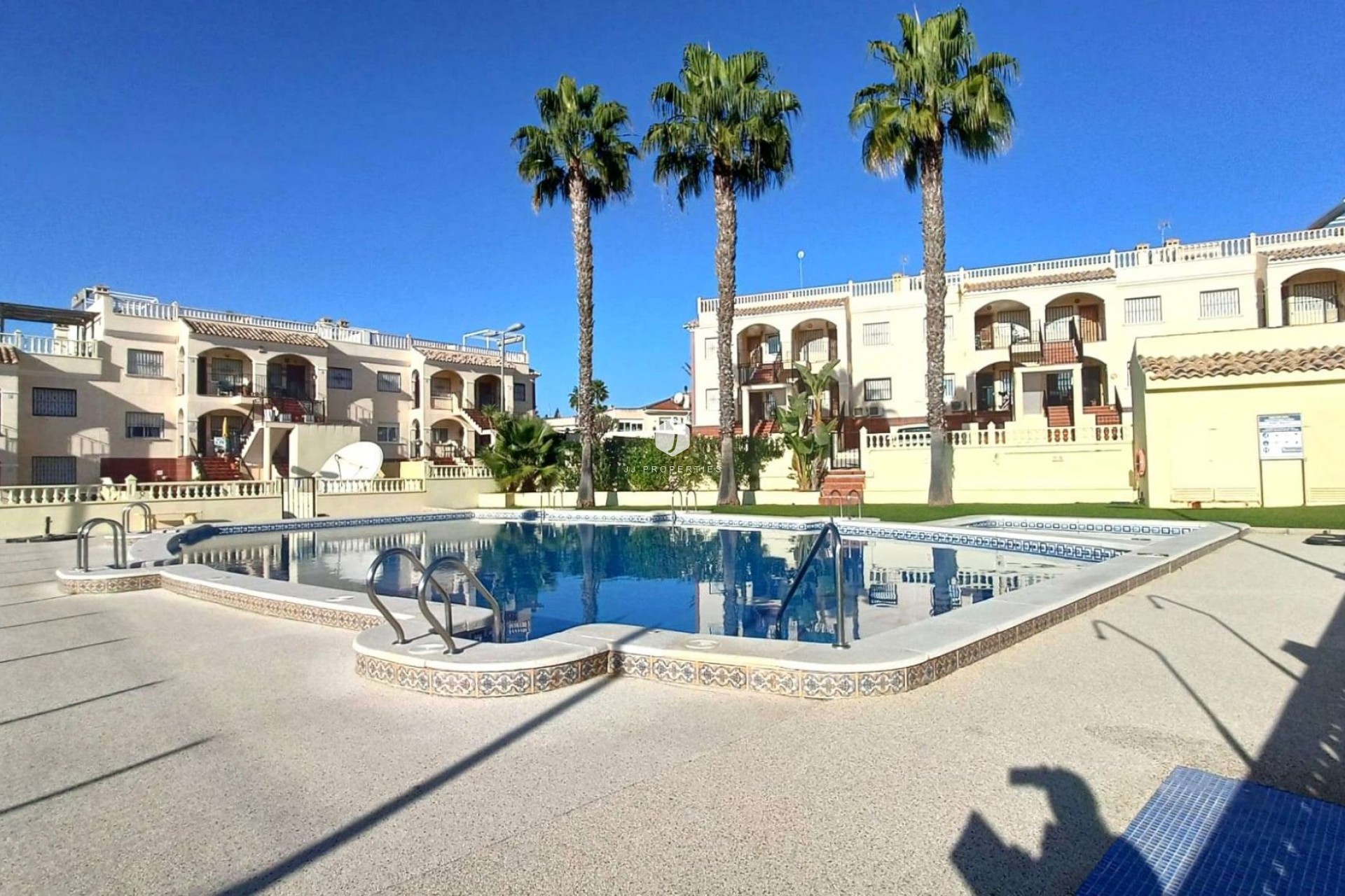 Tweedehands - Bungalow -
Algorfa - Inland