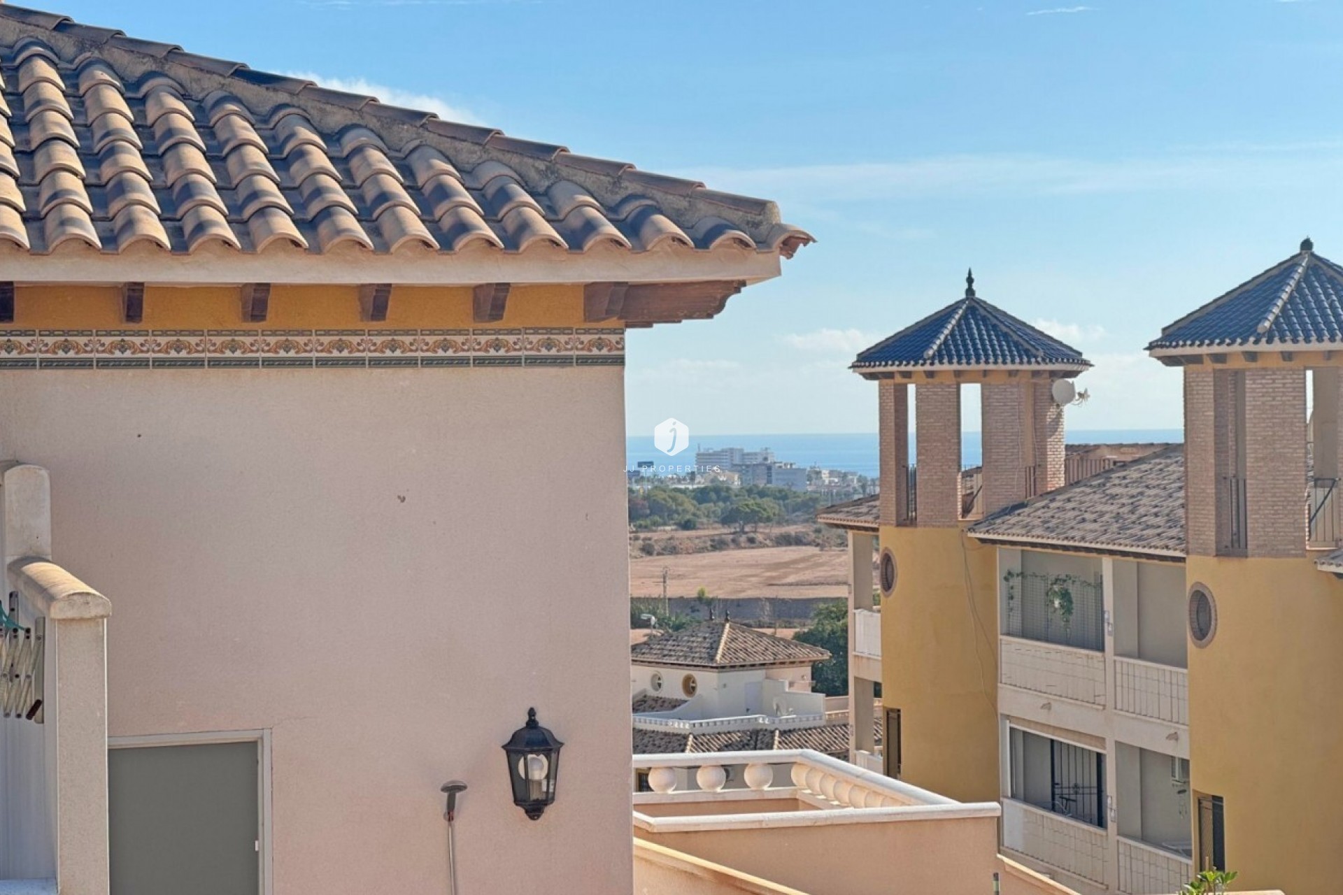 Tweedehands - Bungalow -
Lomas de Caboroig - Costa Blanca