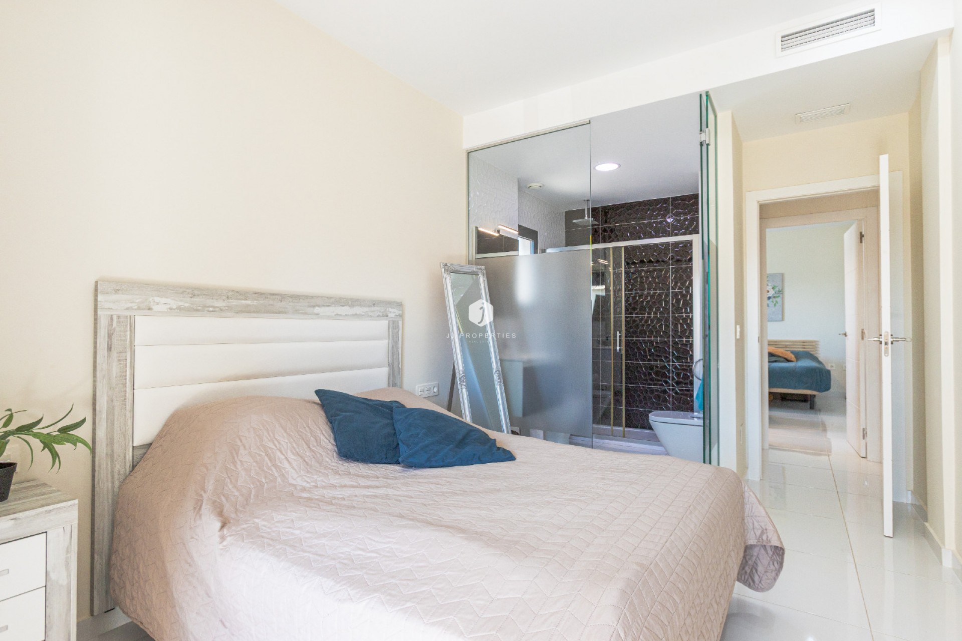 Tweedehands - Bungalow -
Los Altos - Costa Blanca