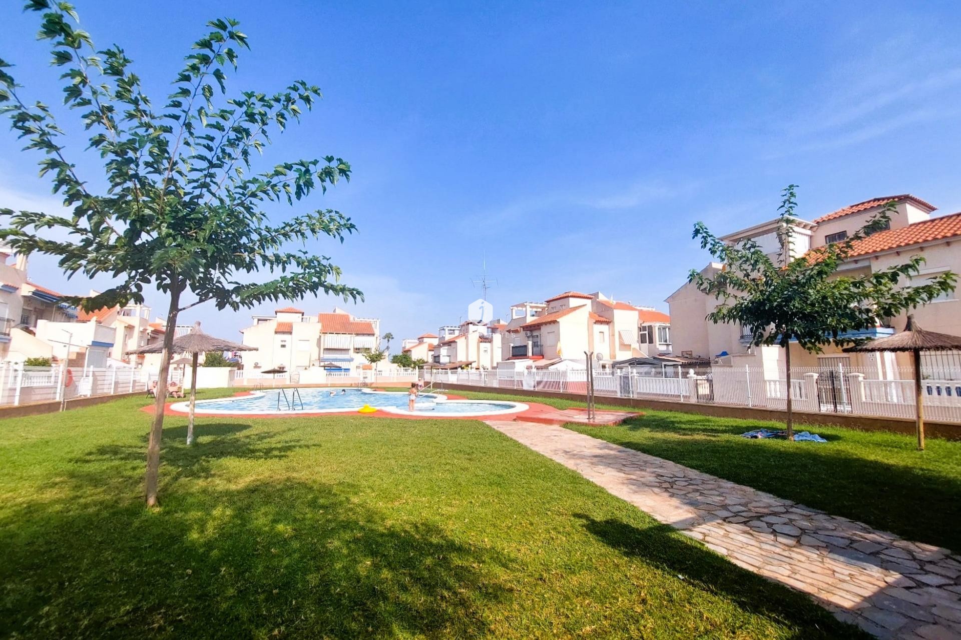 Tweedehands - Bungalow -
Orihuela Costa - Costa Blanca