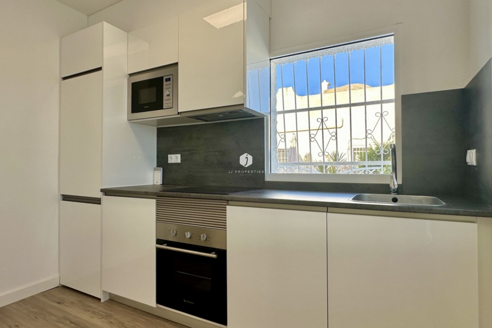 Tweedehands - Bungalow -
Orihuela Costa - Costa Blanca