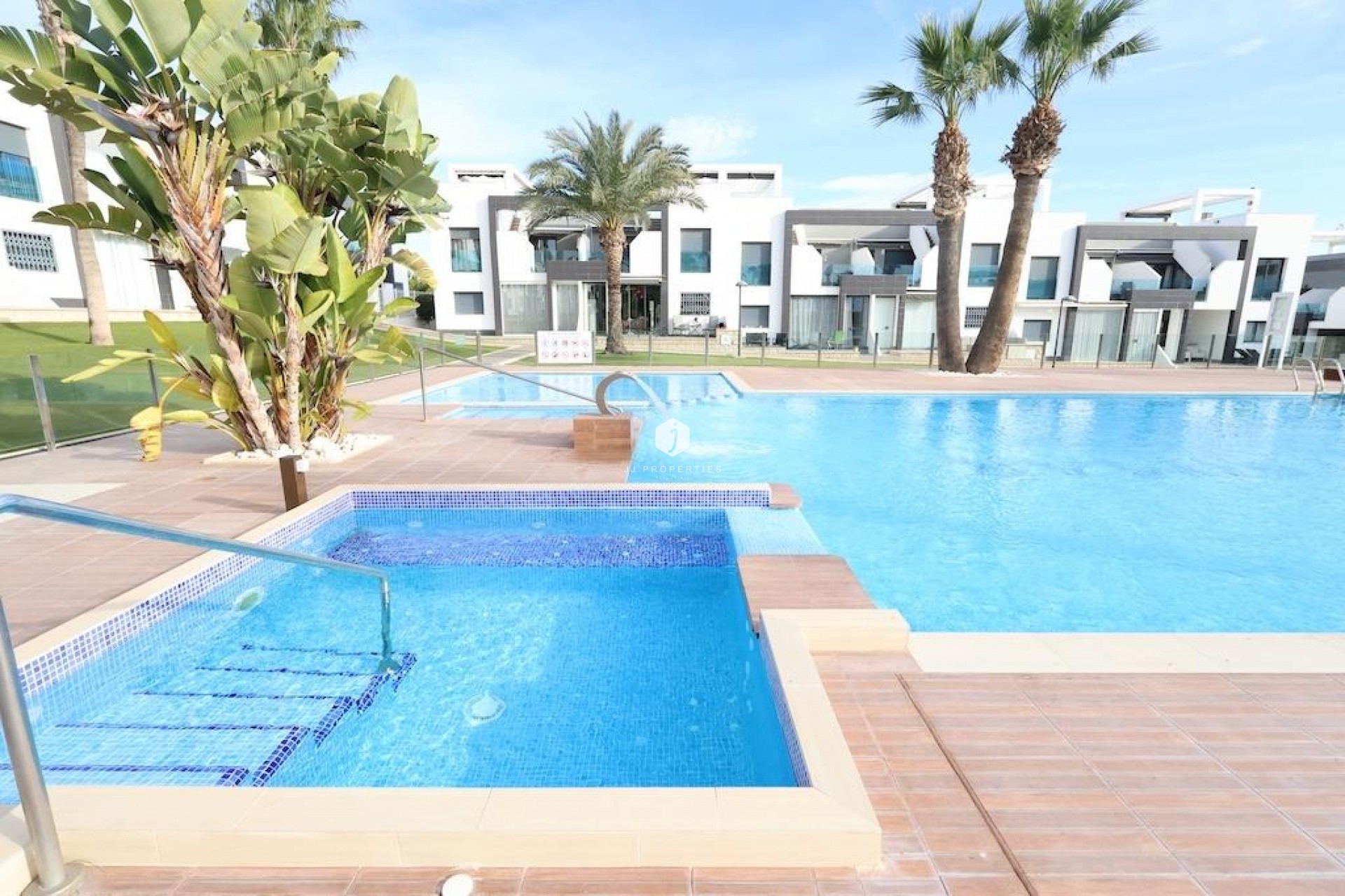 Tweedehands - Bungalow -
Orihuela Costa - Costa Blanca