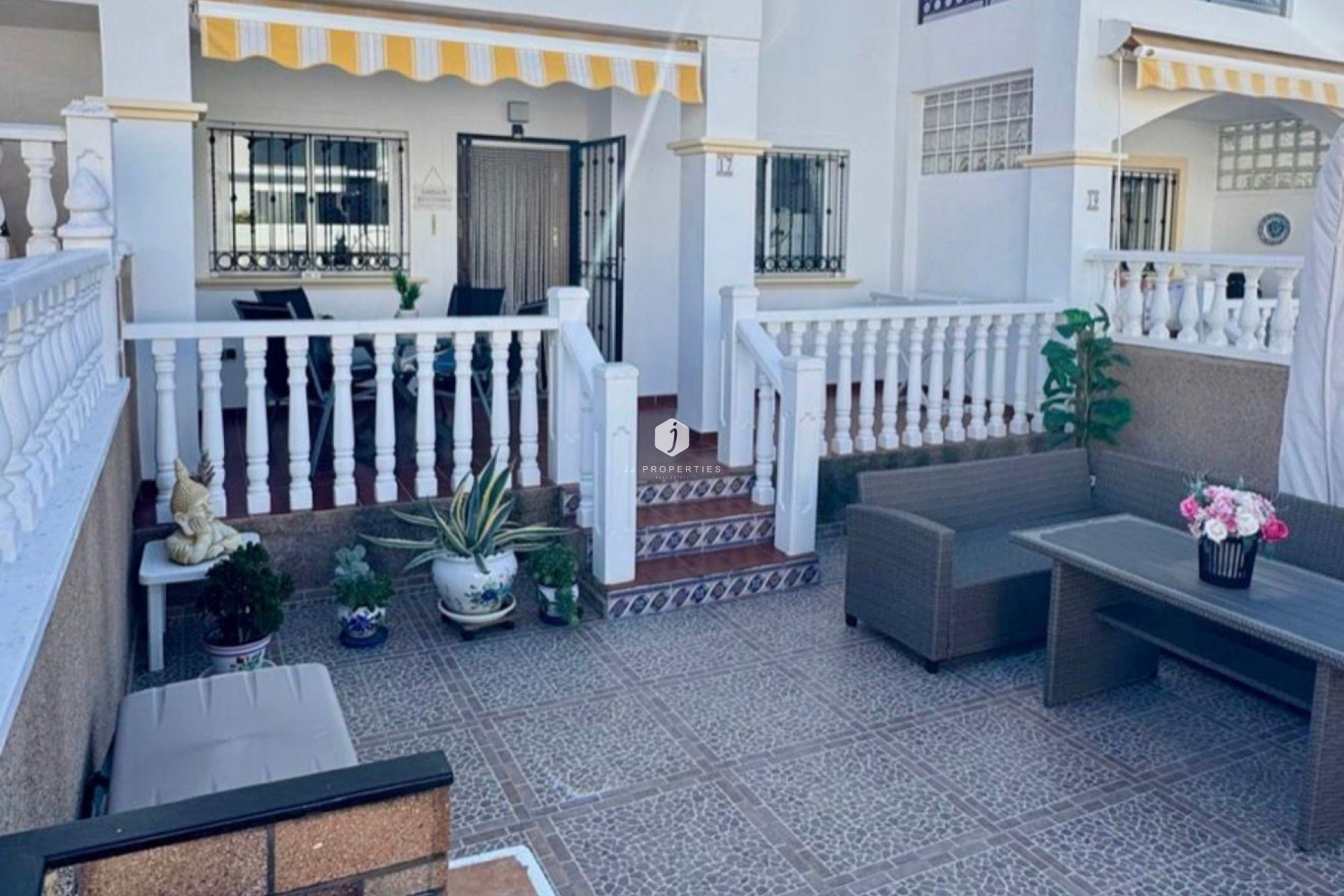 Tweedehands - Bungalow -
Orihuela Costa - Costa Blanca