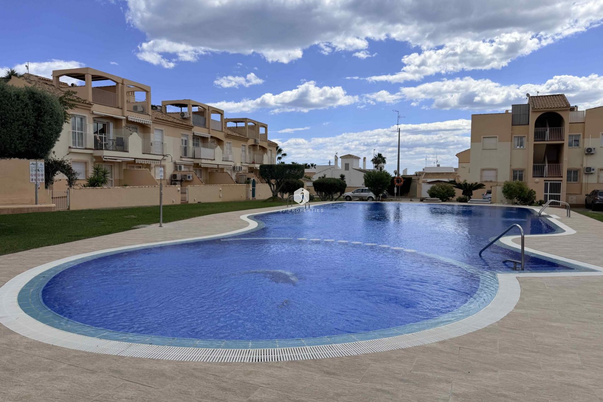 Tweedehands - Bungalow -
Orihuela Costa - Costa Blanca