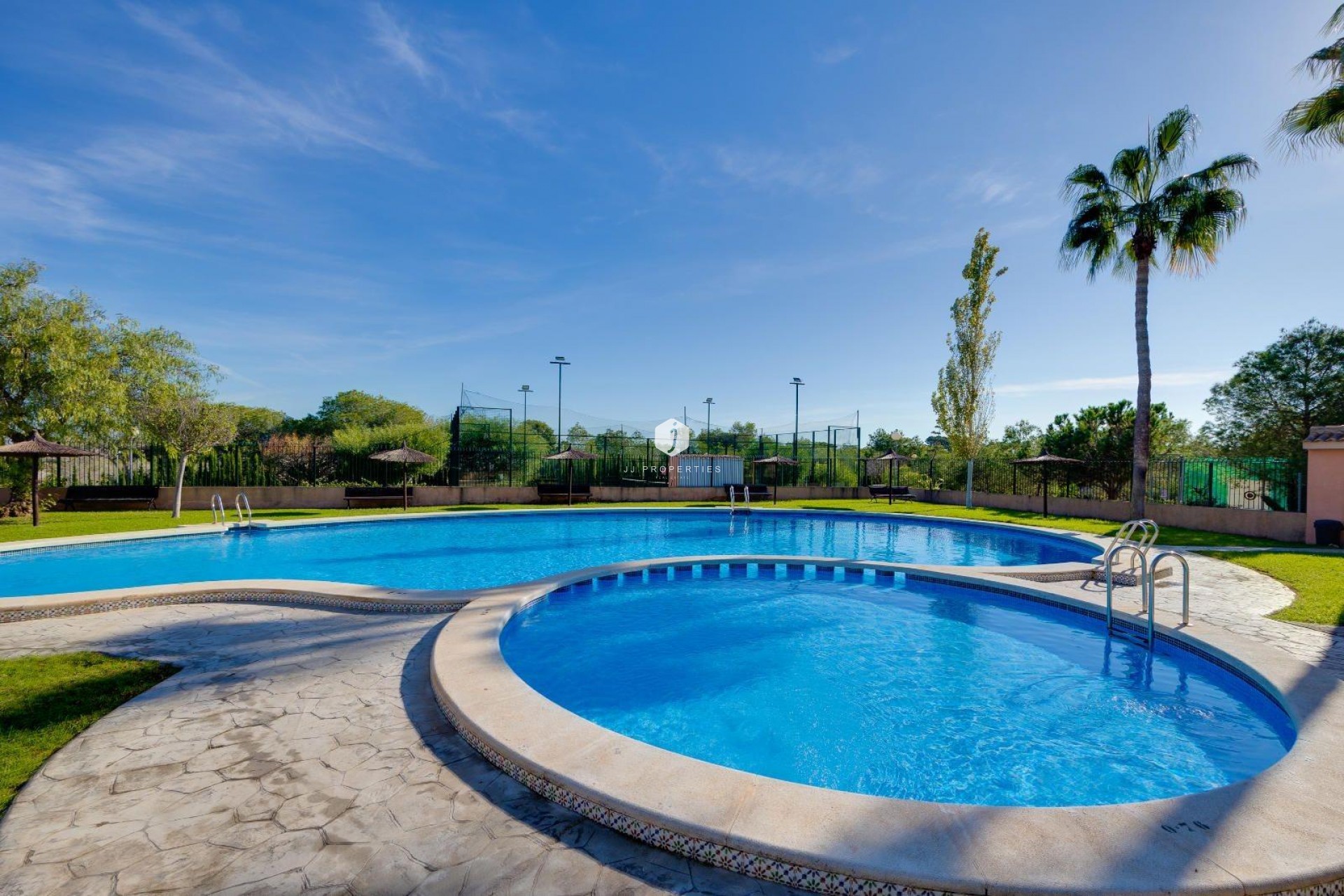 Tweedehands - Bungalow -
Orihuela Costa - Los Altos